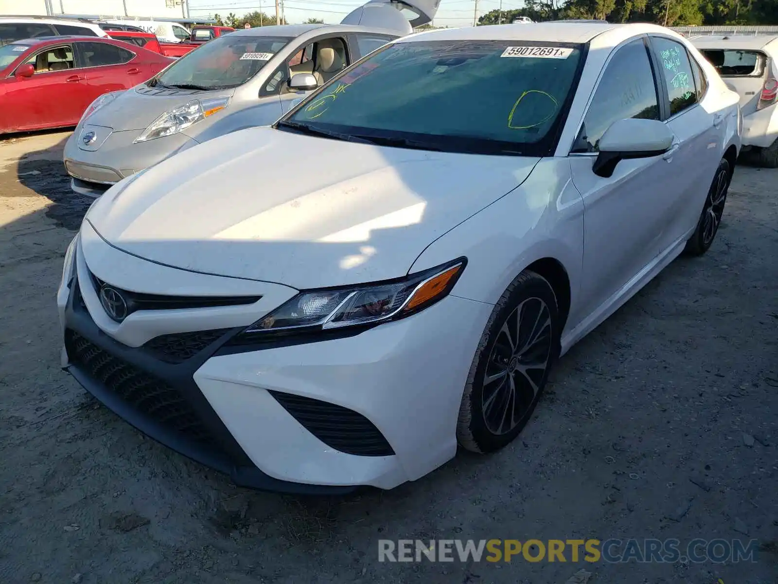 2 Photograph of a damaged car 4T1G11AKXLU511547 TOYOTA CAMRY 2020