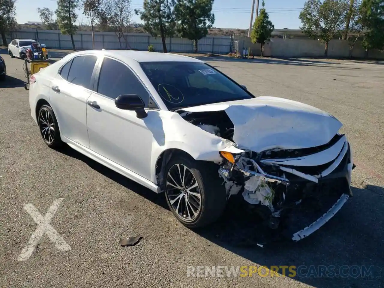 4 Photograph of a damaged car 4T1G11AKXLU863639 TOYOTA CAMRY 2020