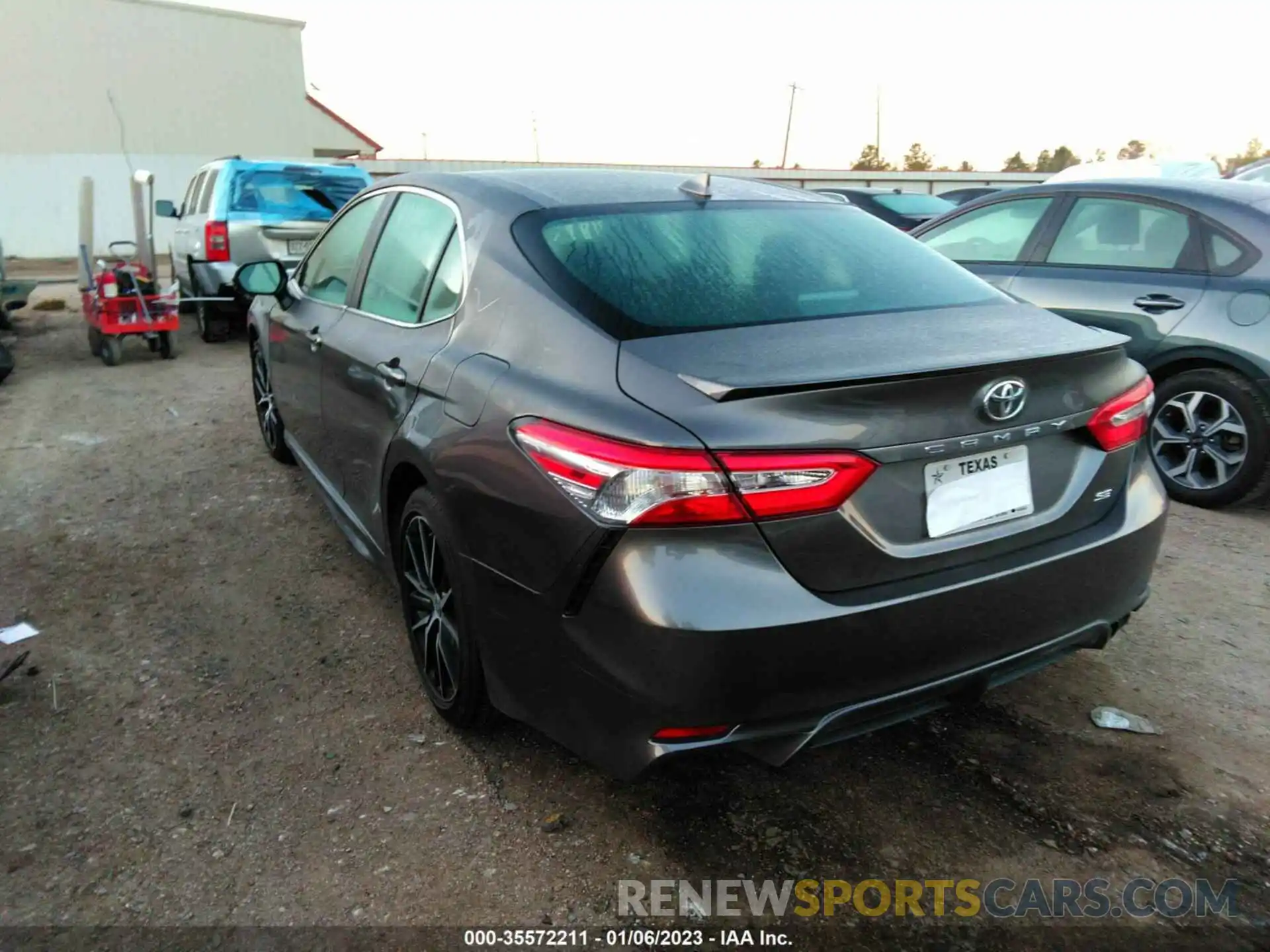 3 Photograph of a damaged car 4T1G11AKXLU865018 TOYOTA CAMRY 2020