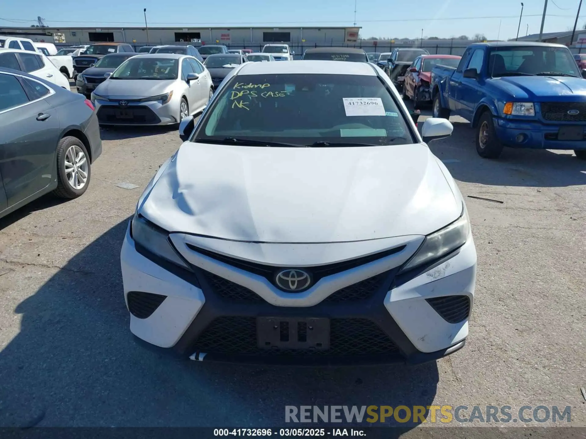 12 Photograph of a damaged car 4T1G11AKXLU870848 TOYOTA CAMRY 2020