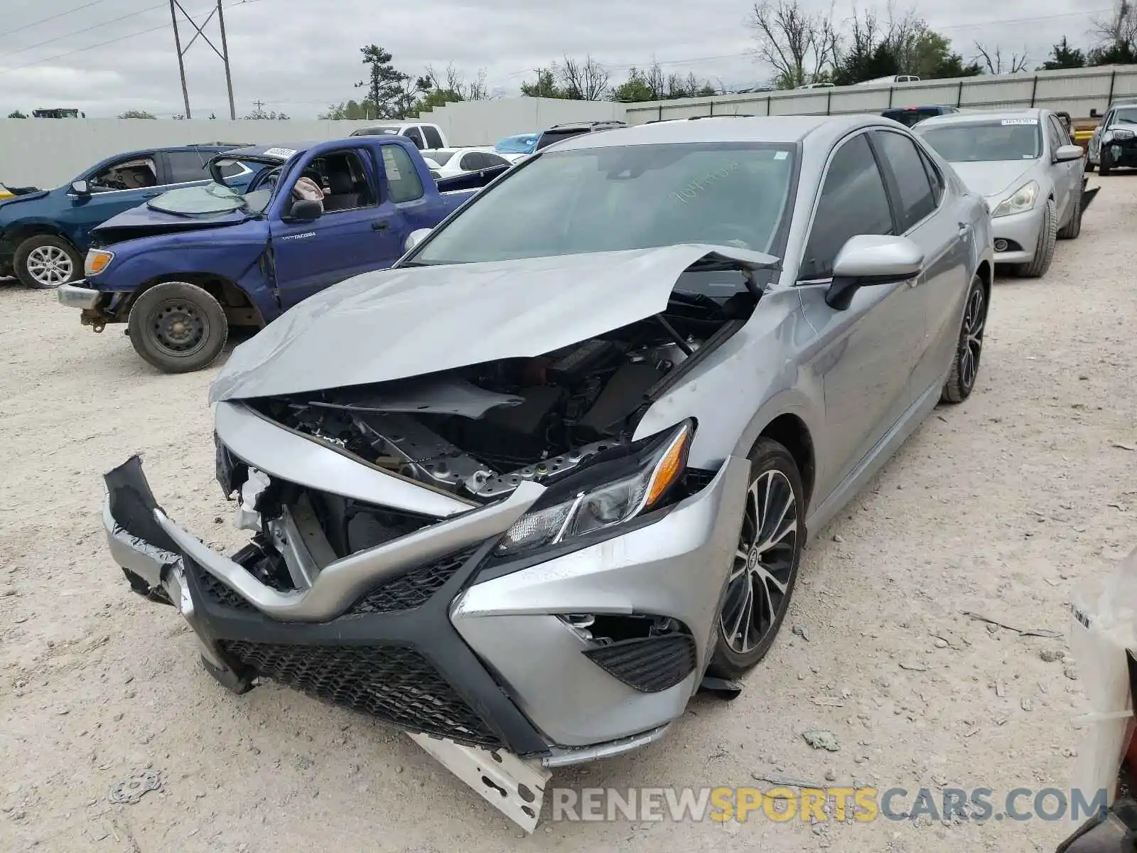 2 Photograph of a damaged car 4T1G11AKXLU871594 TOYOTA CAMRY 2020