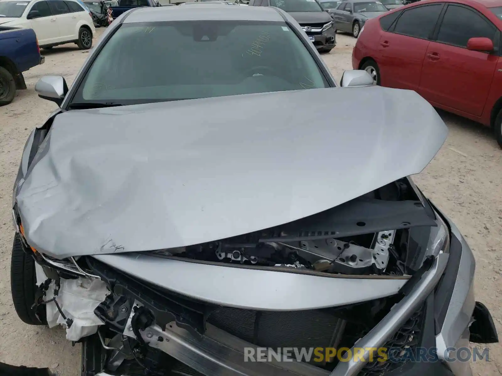 7 Photograph of a damaged car 4T1G11AKXLU871594 TOYOTA CAMRY 2020