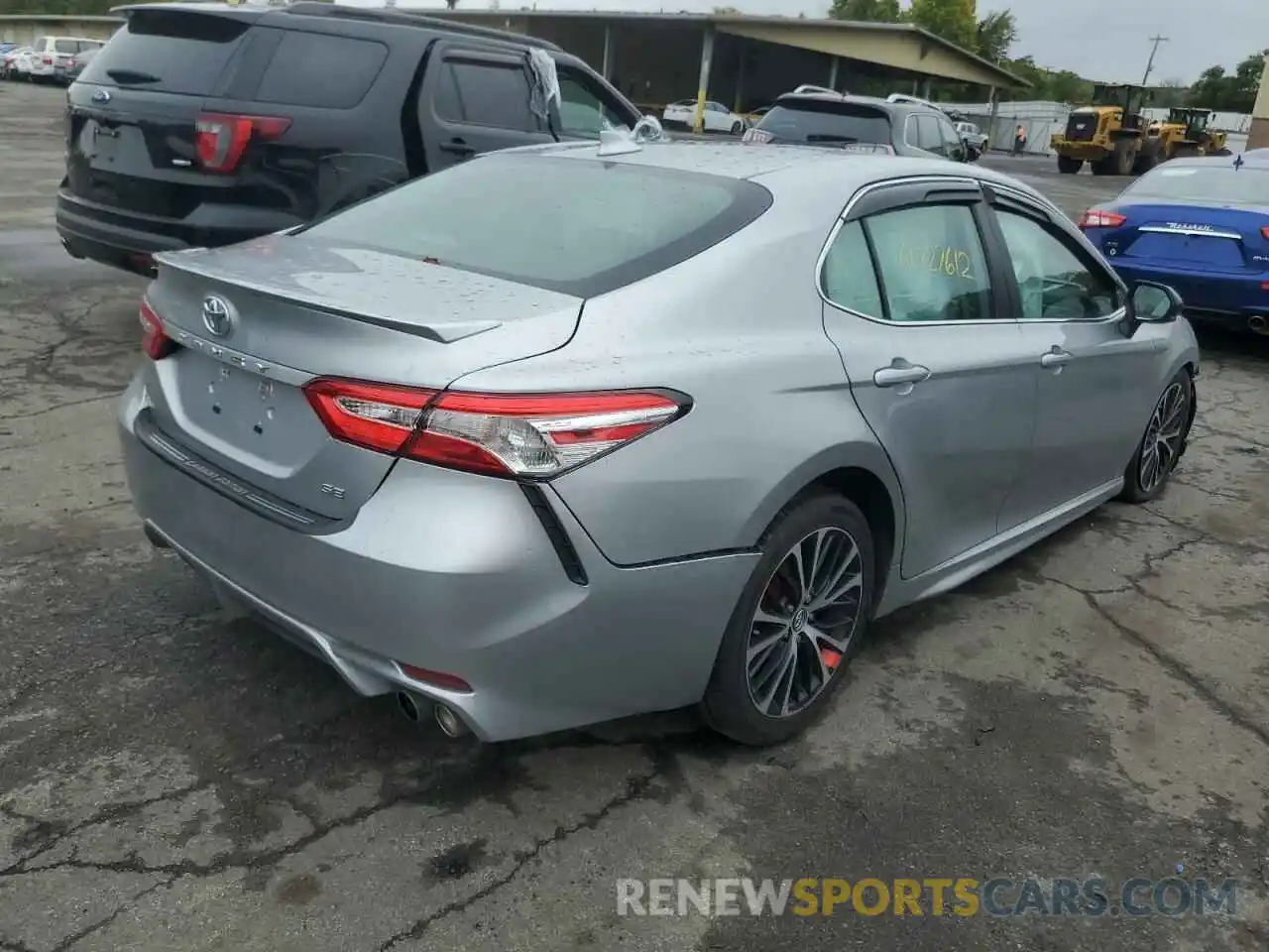 4 Photograph of a damaged car 4T1G11AKXLU873149 TOYOTA CAMRY 2020