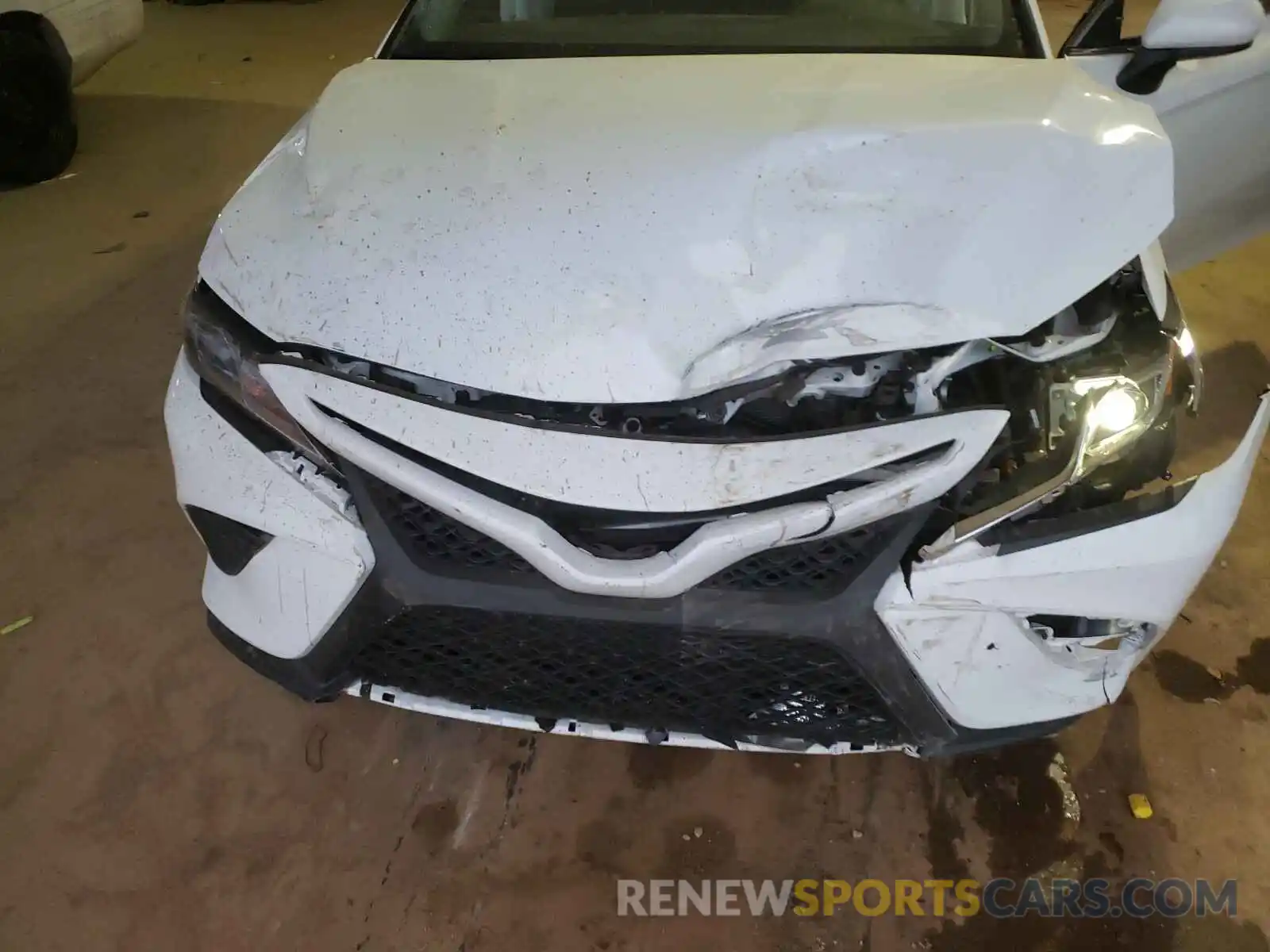 7 Photograph of a damaged car 4T1G11AKXLU873961 TOYOTA CAMRY 2020