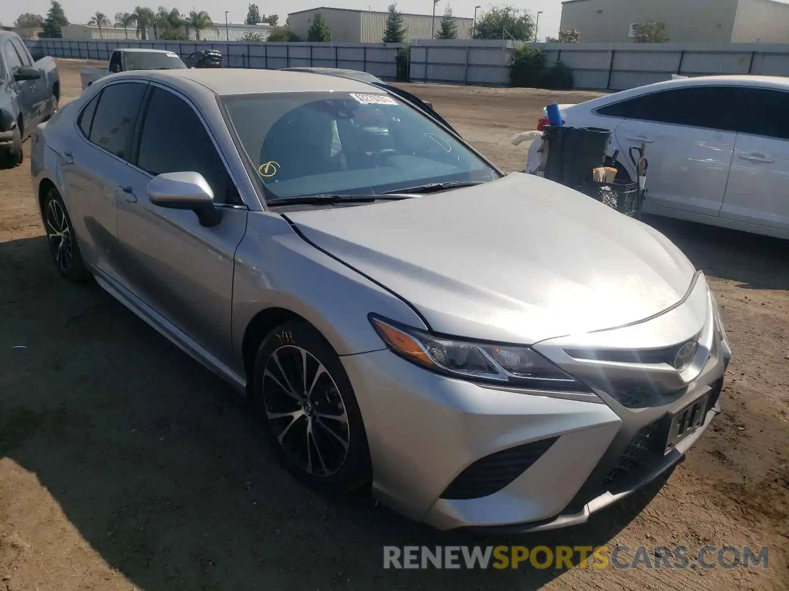 1 Photograph of a damaged car 4T1G11AKXLU875872 TOYOTA CAMRY 2020