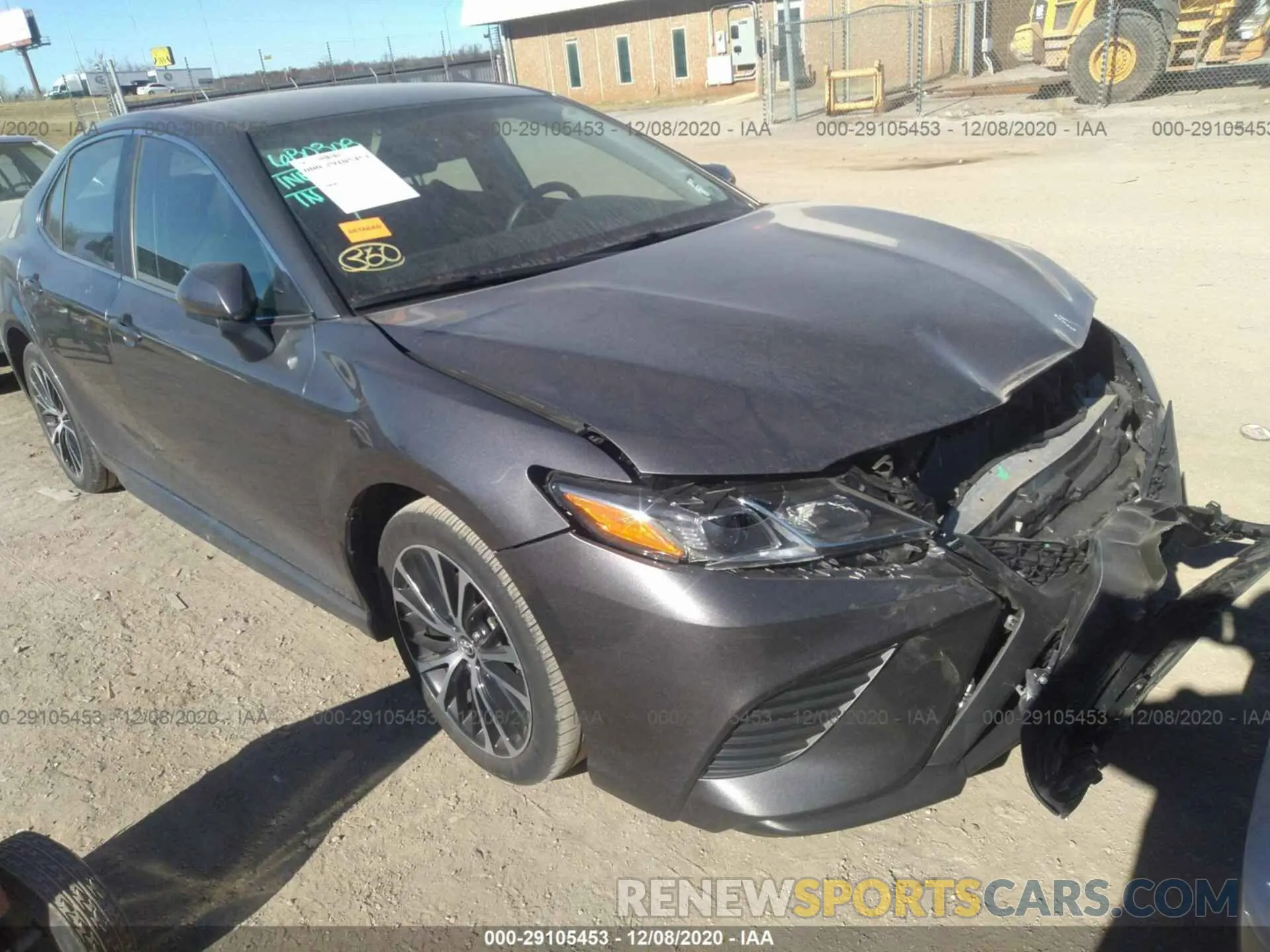 1 Photograph of a damaged car 4T1G11AKXLU886032 TOYOTA CAMRY 2020