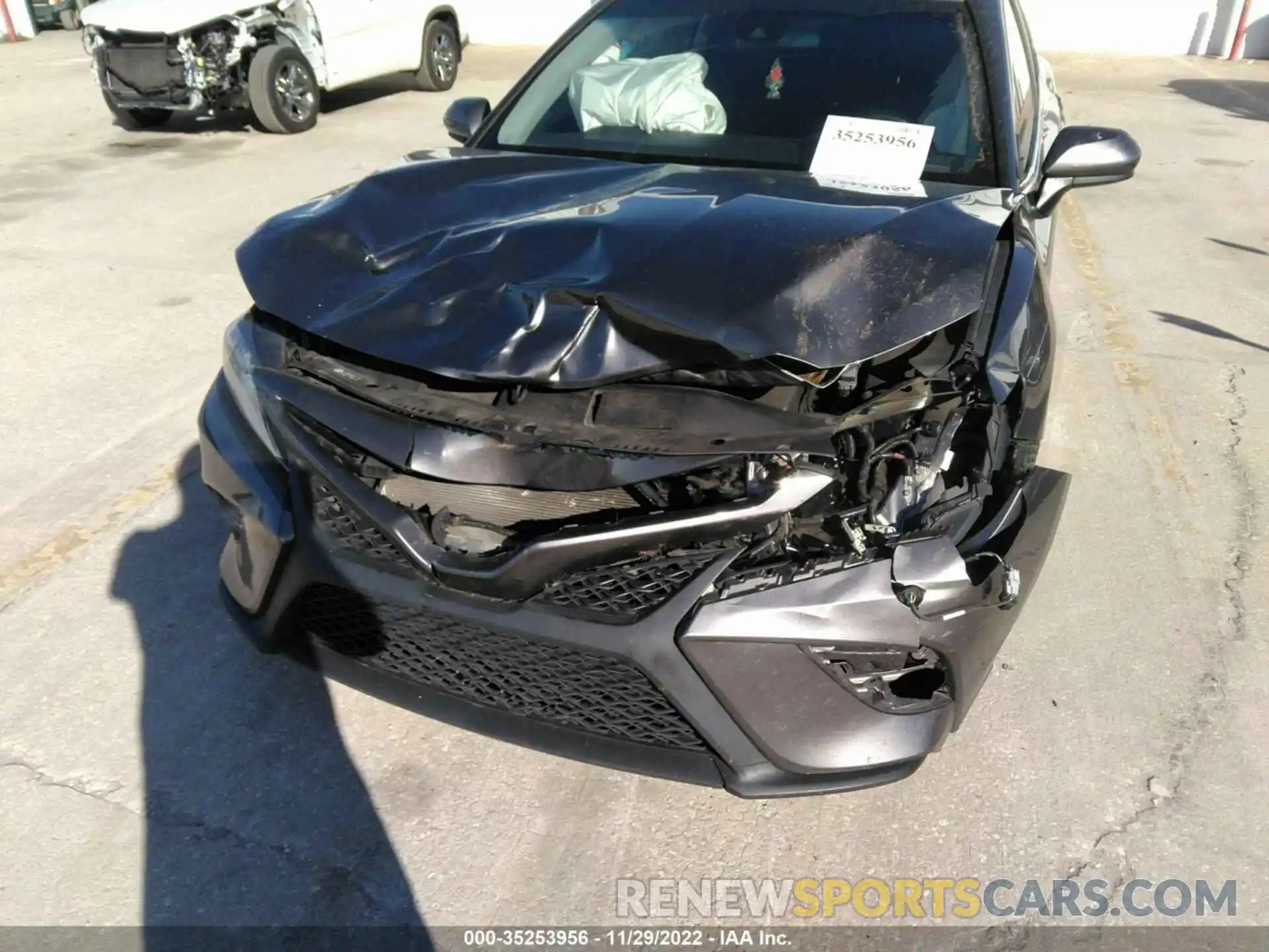 6 Photograph of a damaged car 4T1G11AKXLU890176 TOYOTA CAMRY 2020