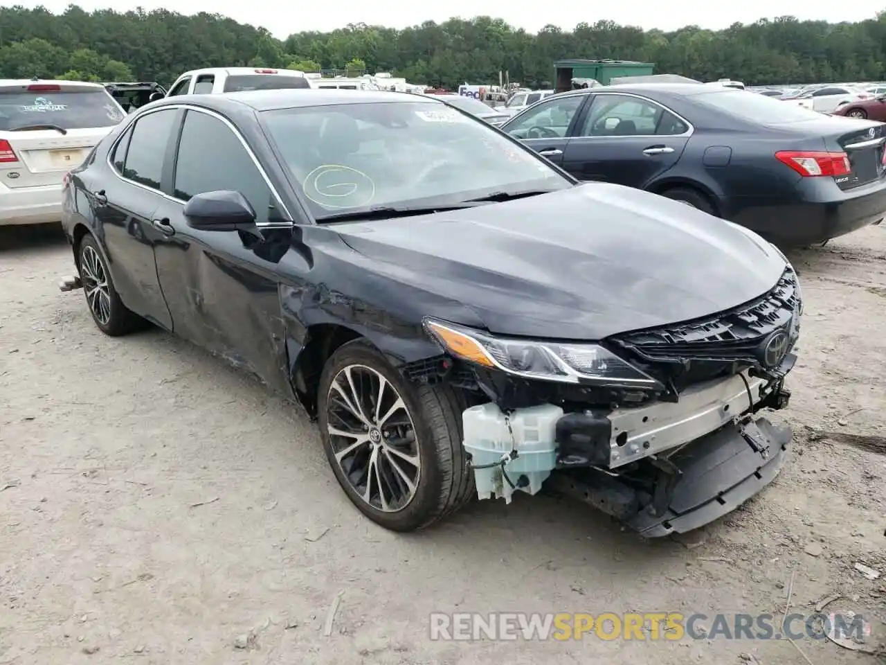 1 Photograph of a damaged car 4T1G11AKXLU891652 TOYOTA CAMRY 2020