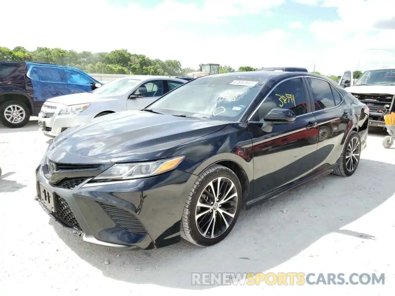 2 Photograph of a damaged car 4T1G11AKXLU901659 TOYOTA CAMRY 2020