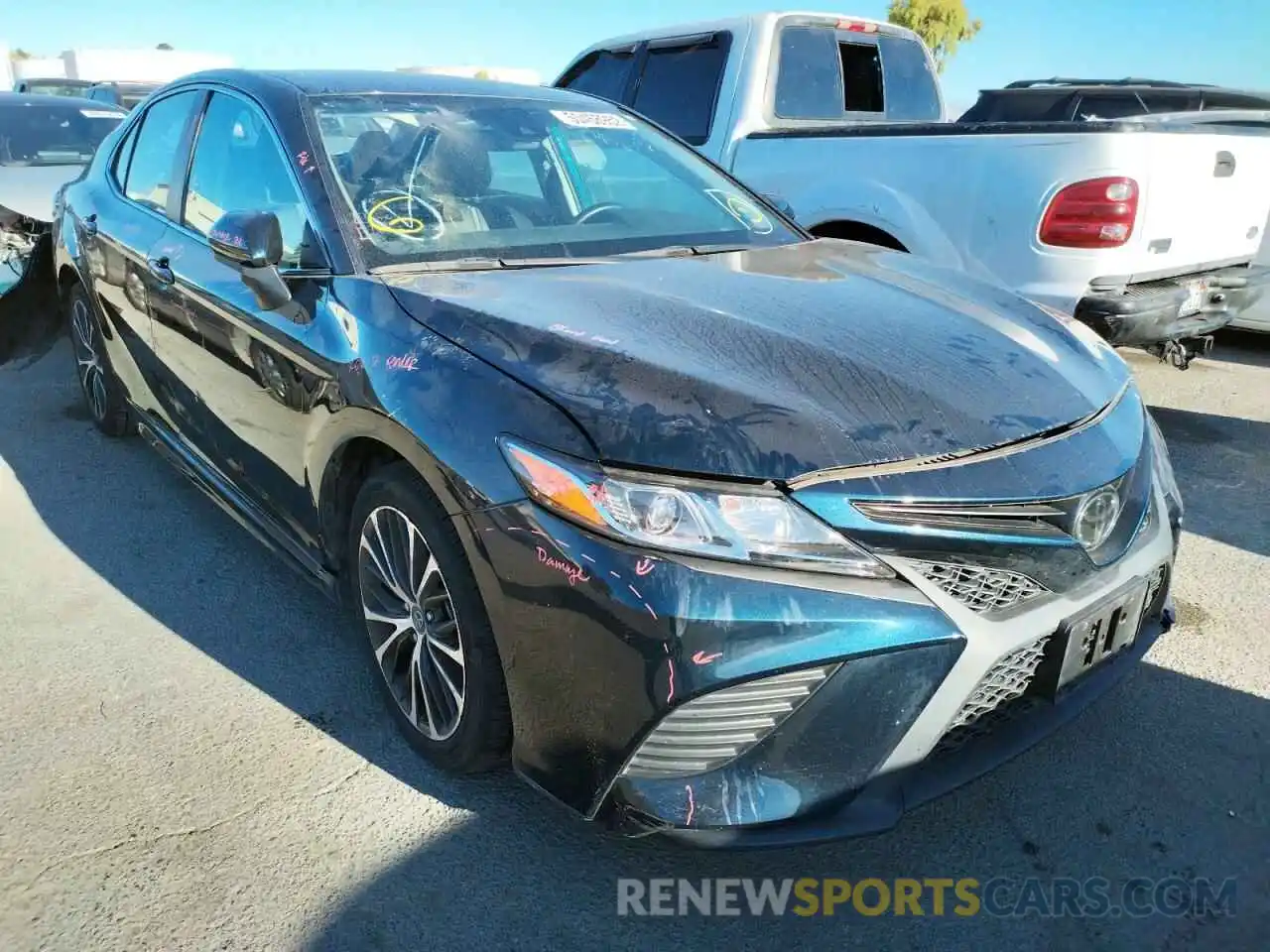 1 Photograph of a damaged car 4T1G11AKXLU904707 TOYOTA CAMRY 2020