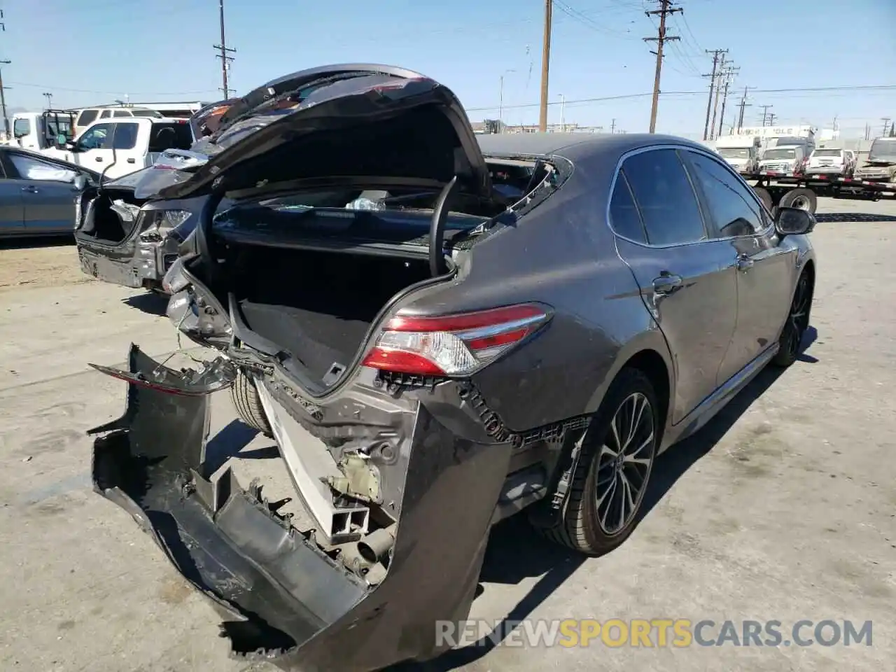 4 Photograph of a damaged car 4T1G11AKXLU909812 TOYOTA CAMRY 2020