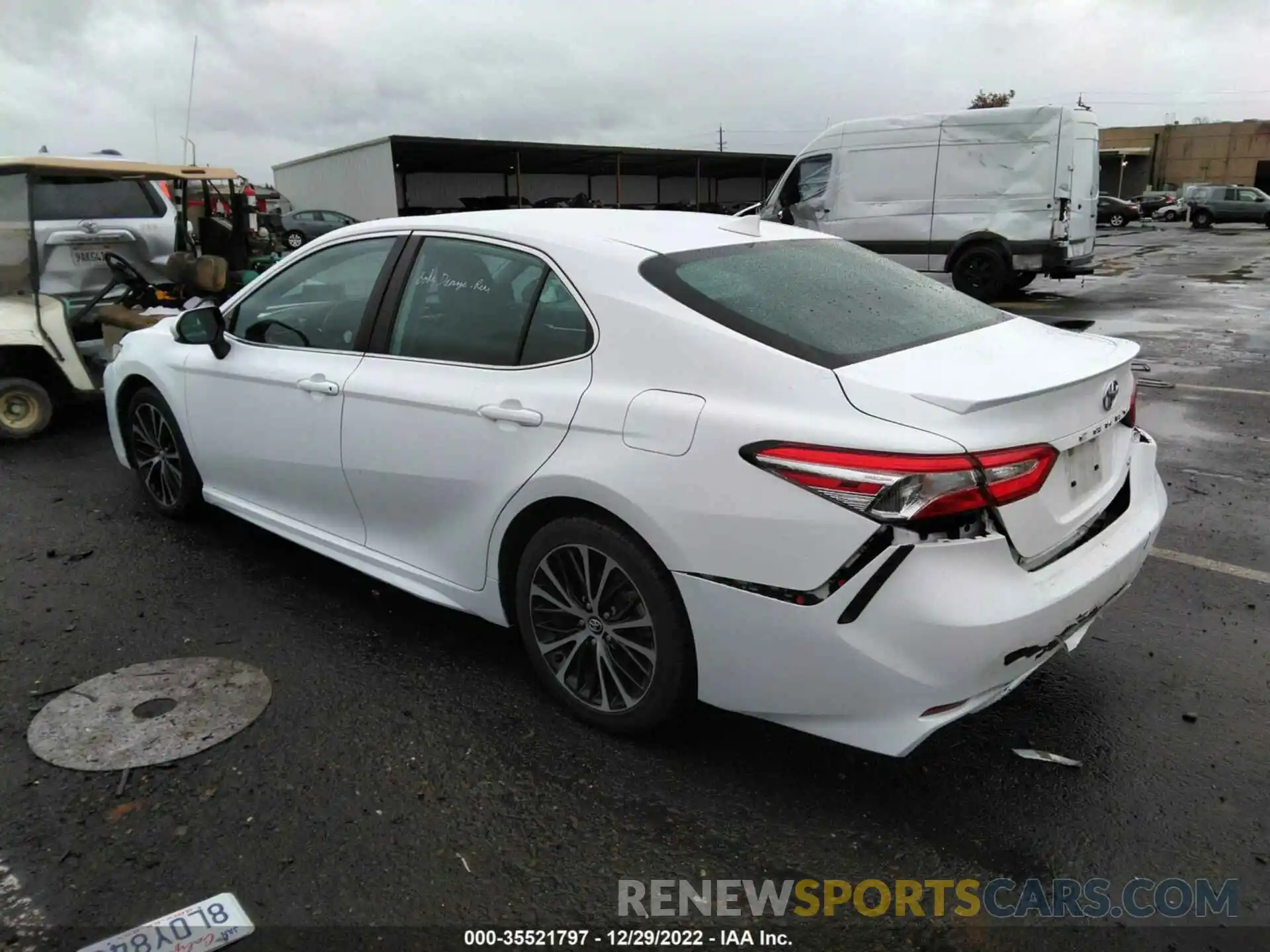 3 Photograph of a damaged car 4T1G11AKXLU914587 TOYOTA CAMRY 2020