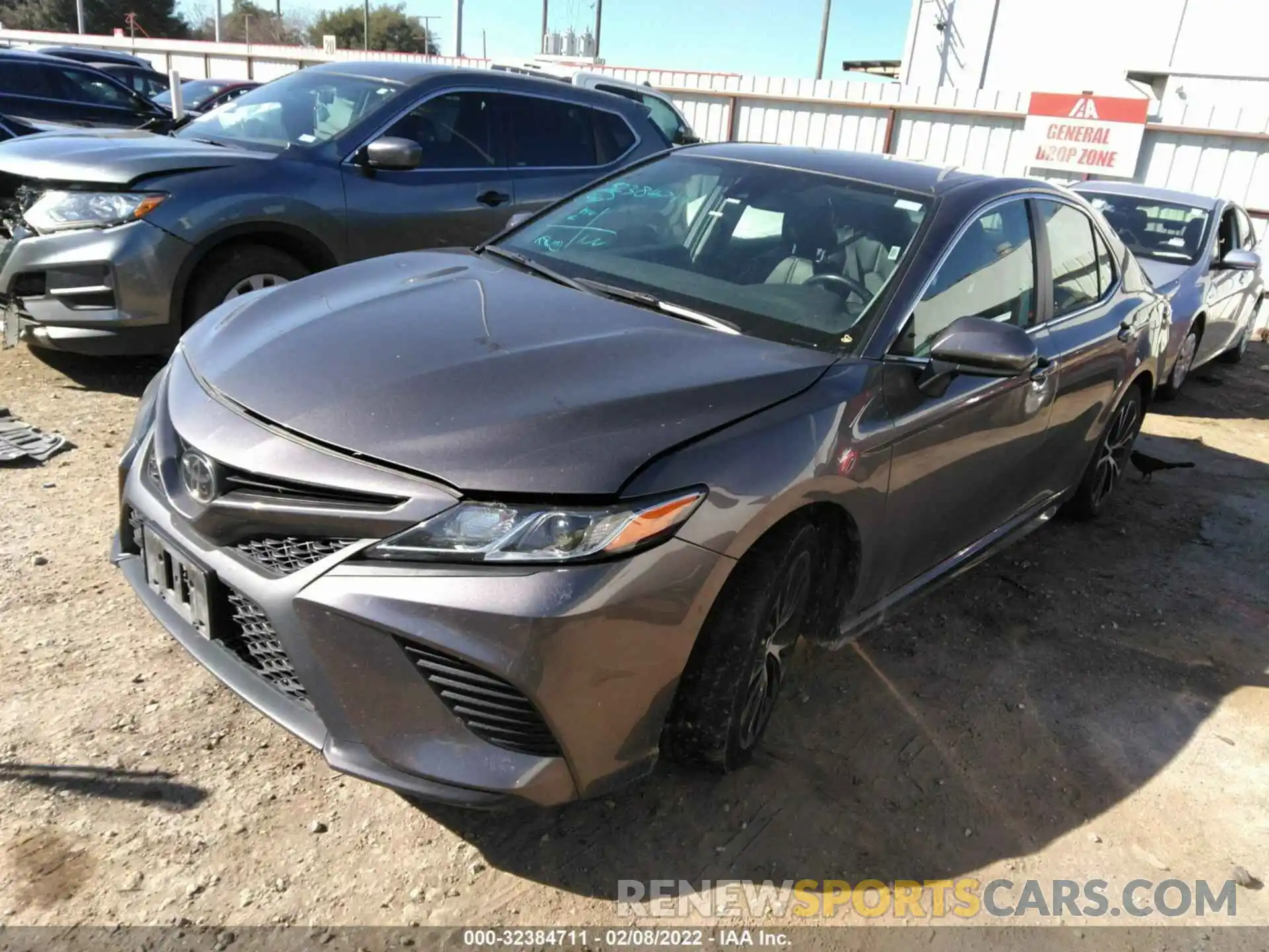 2 Photograph of a damaged car 4T1G11AKXLU915092 TOYOTA CAMRY 2020