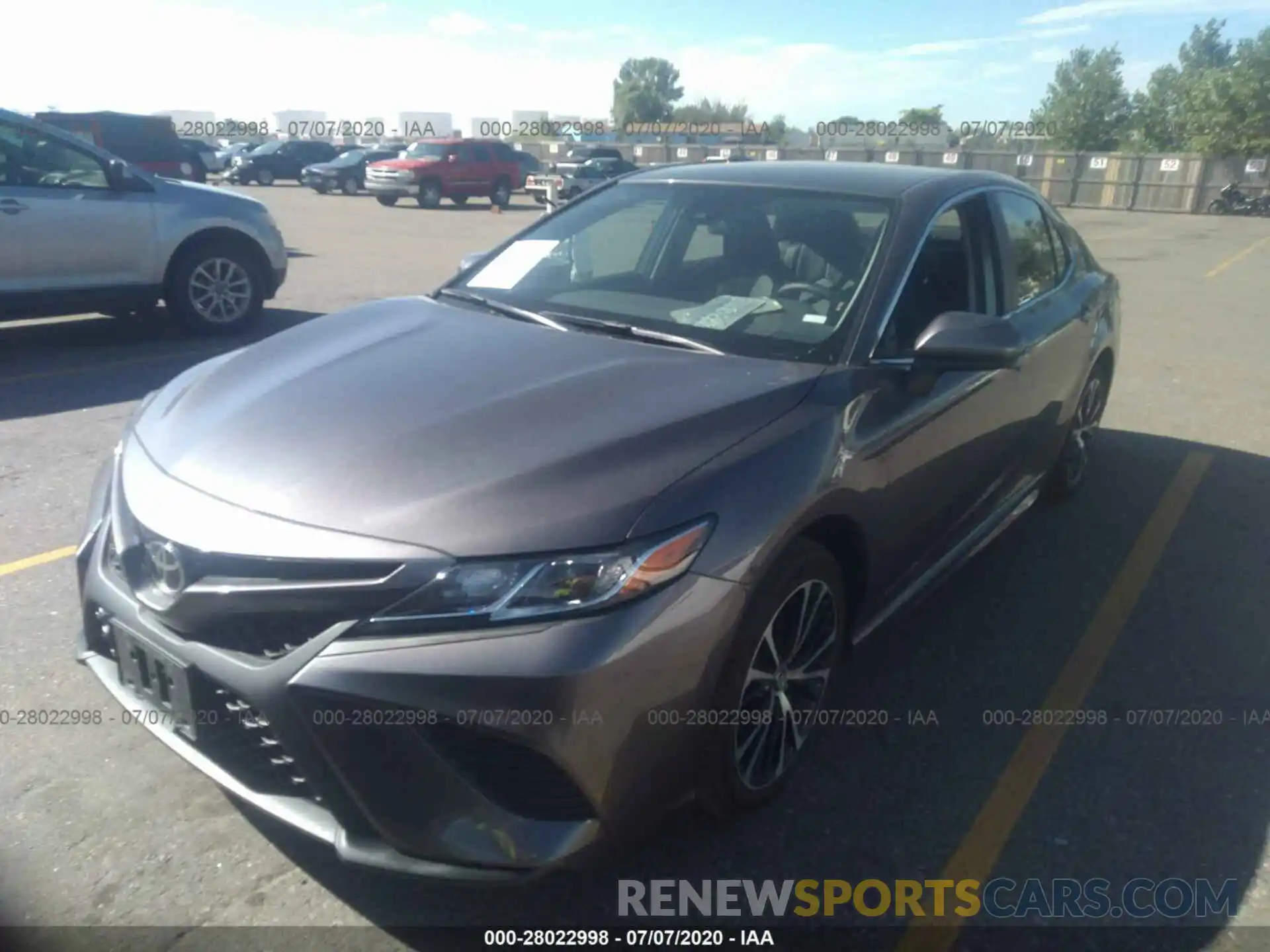 2 Photograph of a damaged car 4T1G11AKXLU931373 TOYOTA CAMRY 2020