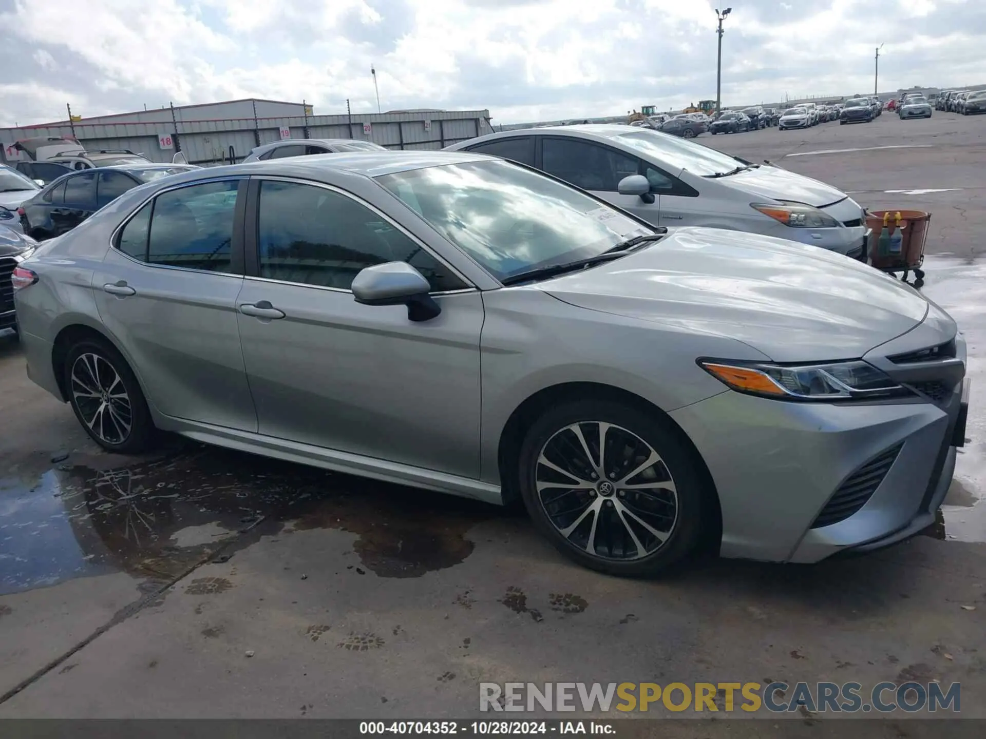 13 Photograph of a damaged car 4T1G11AKXLU937223 TOYOTA CAMRY 2020