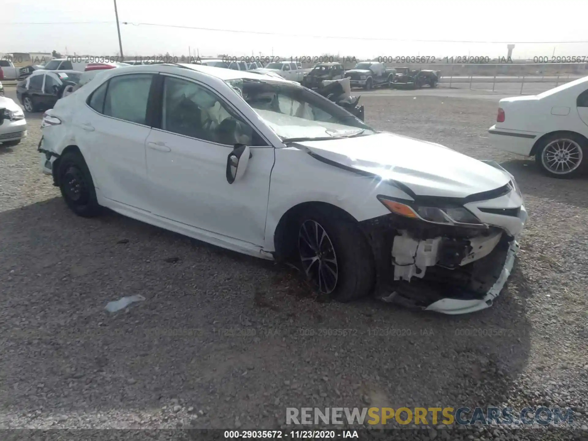 1 Photograph of a damaged car 4T1G11AKXLU940512 TOYOTA CAMRY 2020