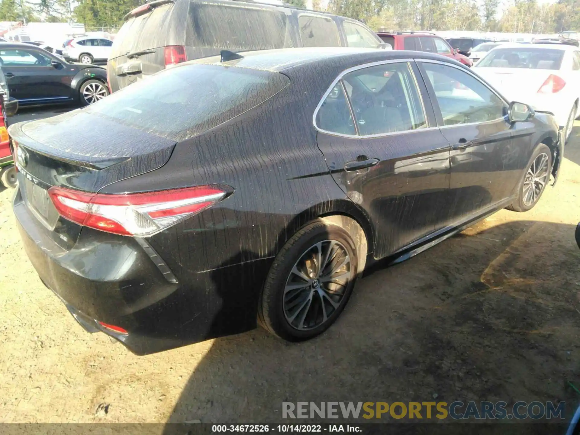 4 Photograph of a damaged car 4T1G11AKXLU941448 TOYOTA CAMRY 2020