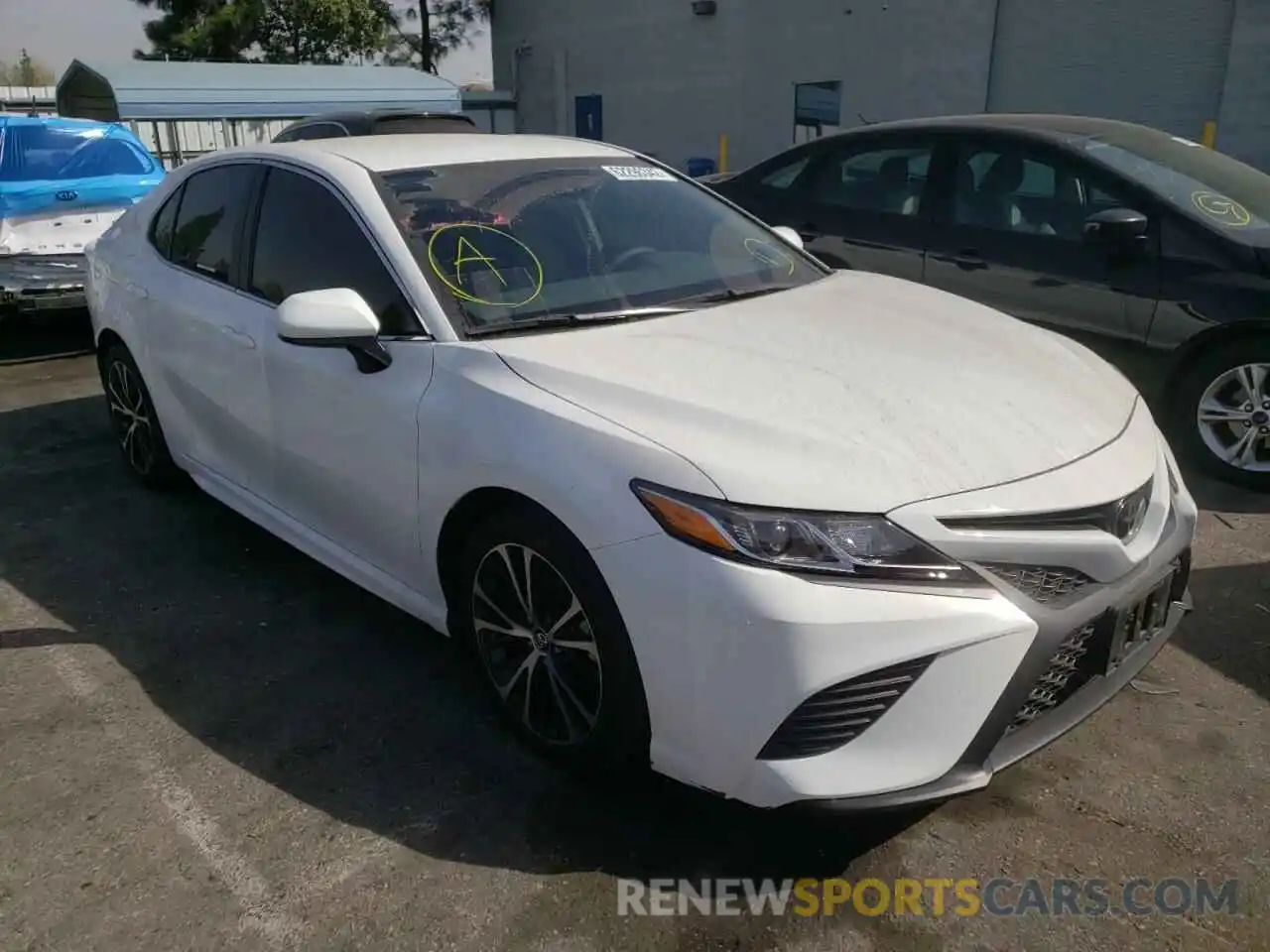 1 Photograph of a damaged car 4T1G11AKXLU943748 TOYOTA CAMRY 2020