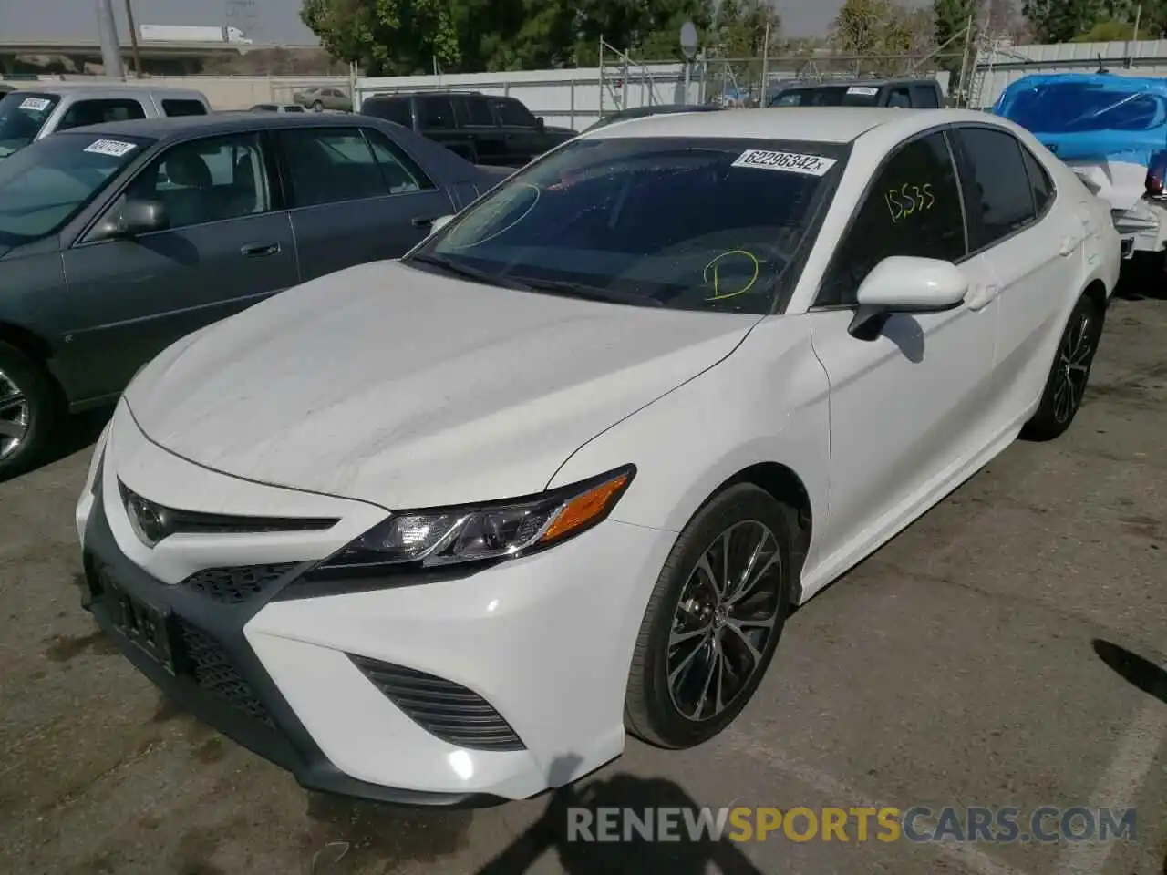 2 Photograph of a damaged car 4T1G11AKXLU943748 TOYOTA CAMRY 2020