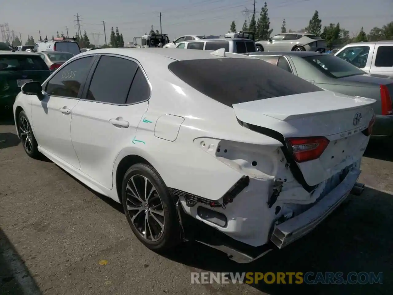 3 Photograph of a damaged car 4T1G11AKXLU943748 TOYOTA CAMRY 2020