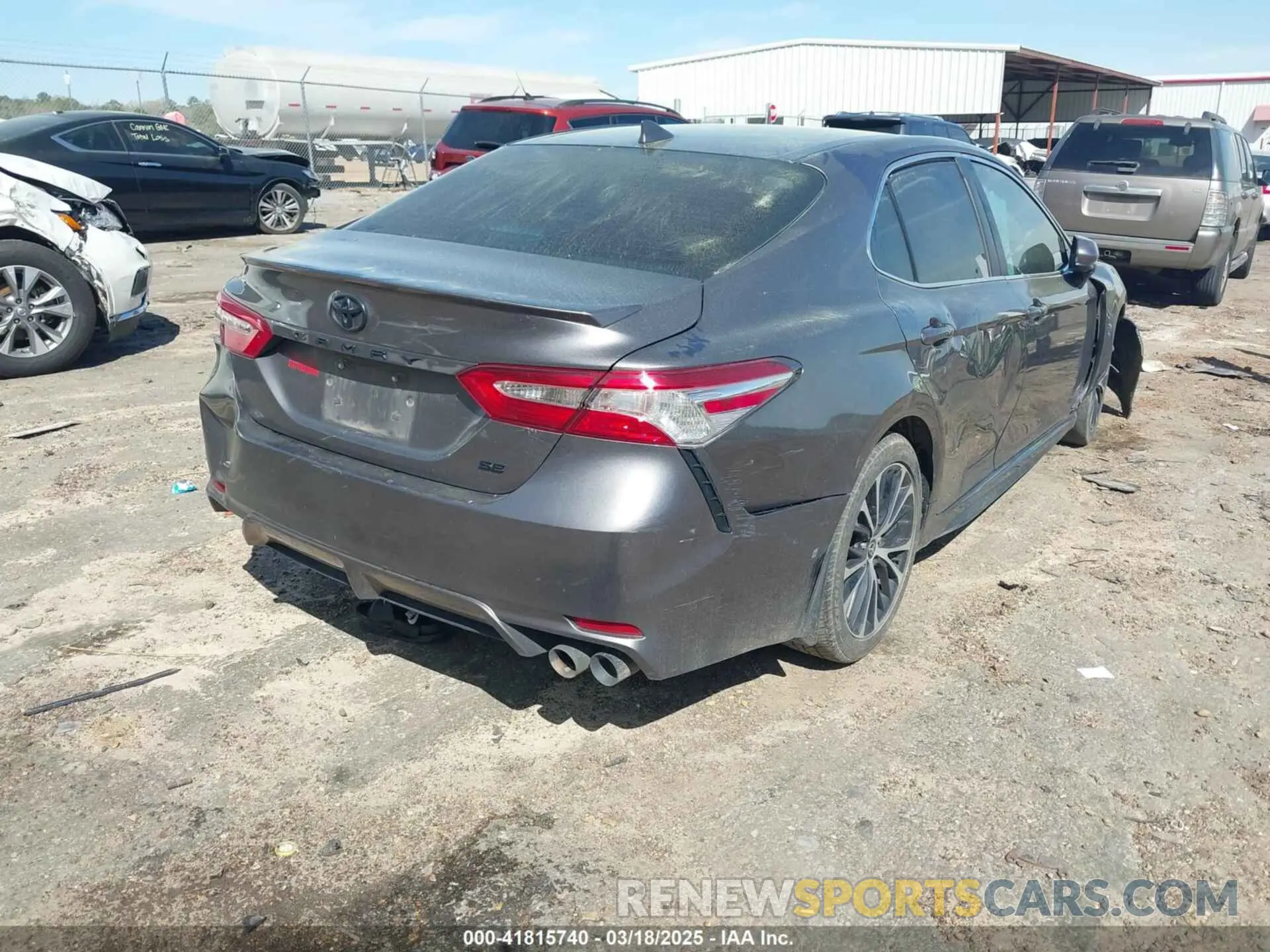 4 Photograph of a damaged car 4T1G11AKXLU950246 TOYOTA CAMRY 2020