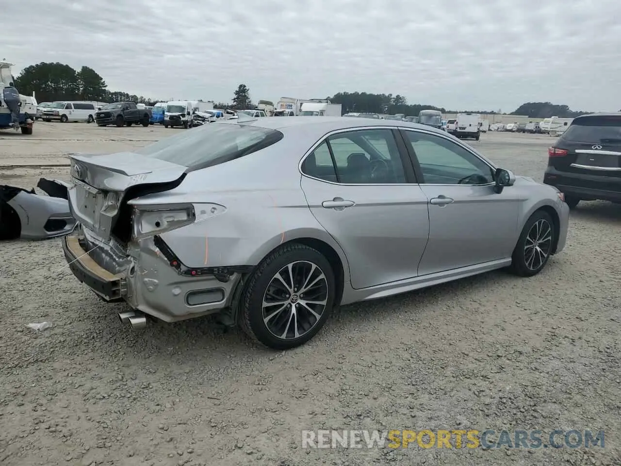 3 Photograph of a damaged car 4T1G11AKXLU956791 TOYOTA CAMRY 2020