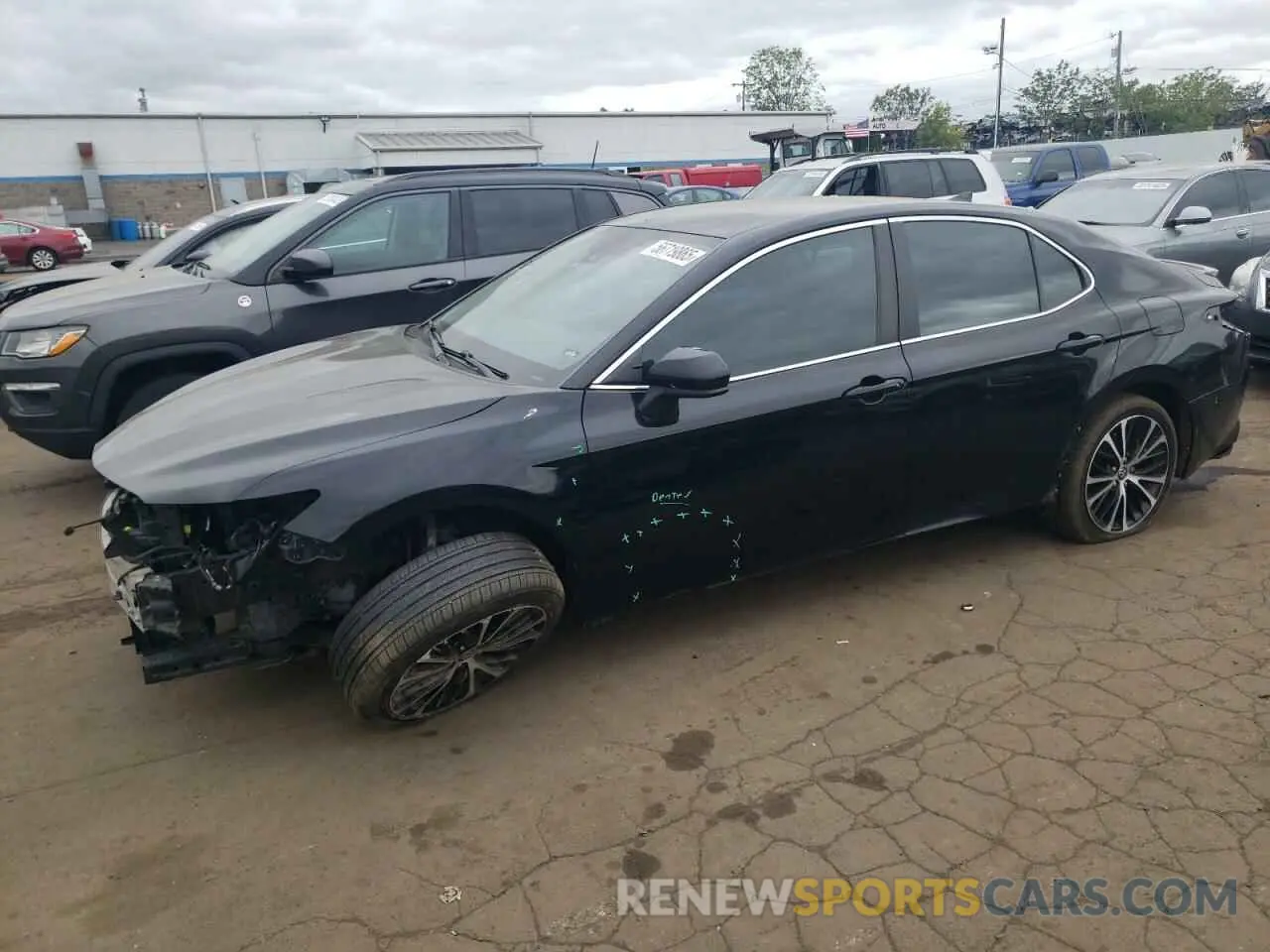 1 Photograph of a damaged car 4T1G11AKXLU957262 TOYOTA CAMRY 2020
