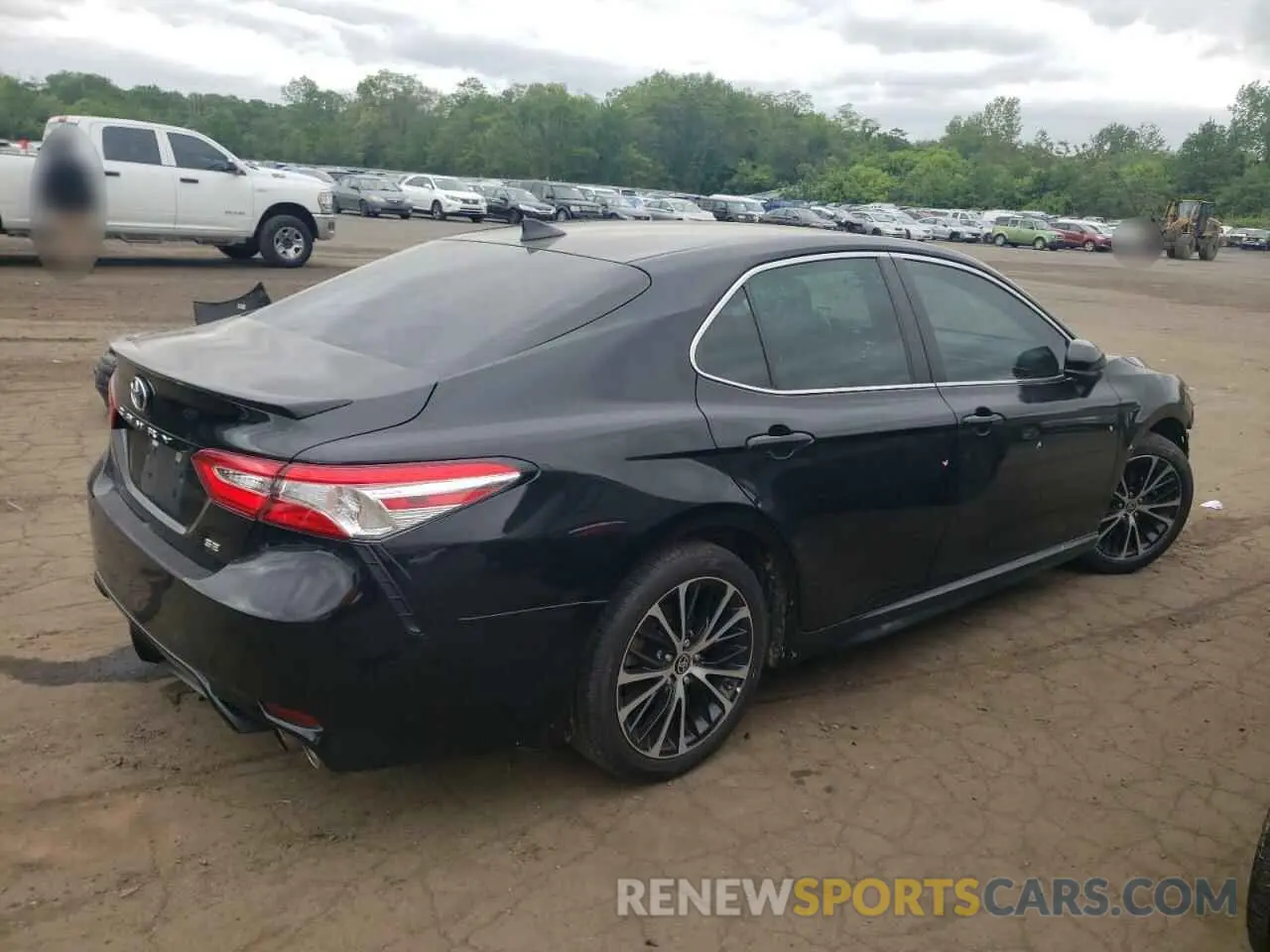 3 Photograph of a damaged car 4T1G11AKXLU957262 TOYOTA CAMRY 2020