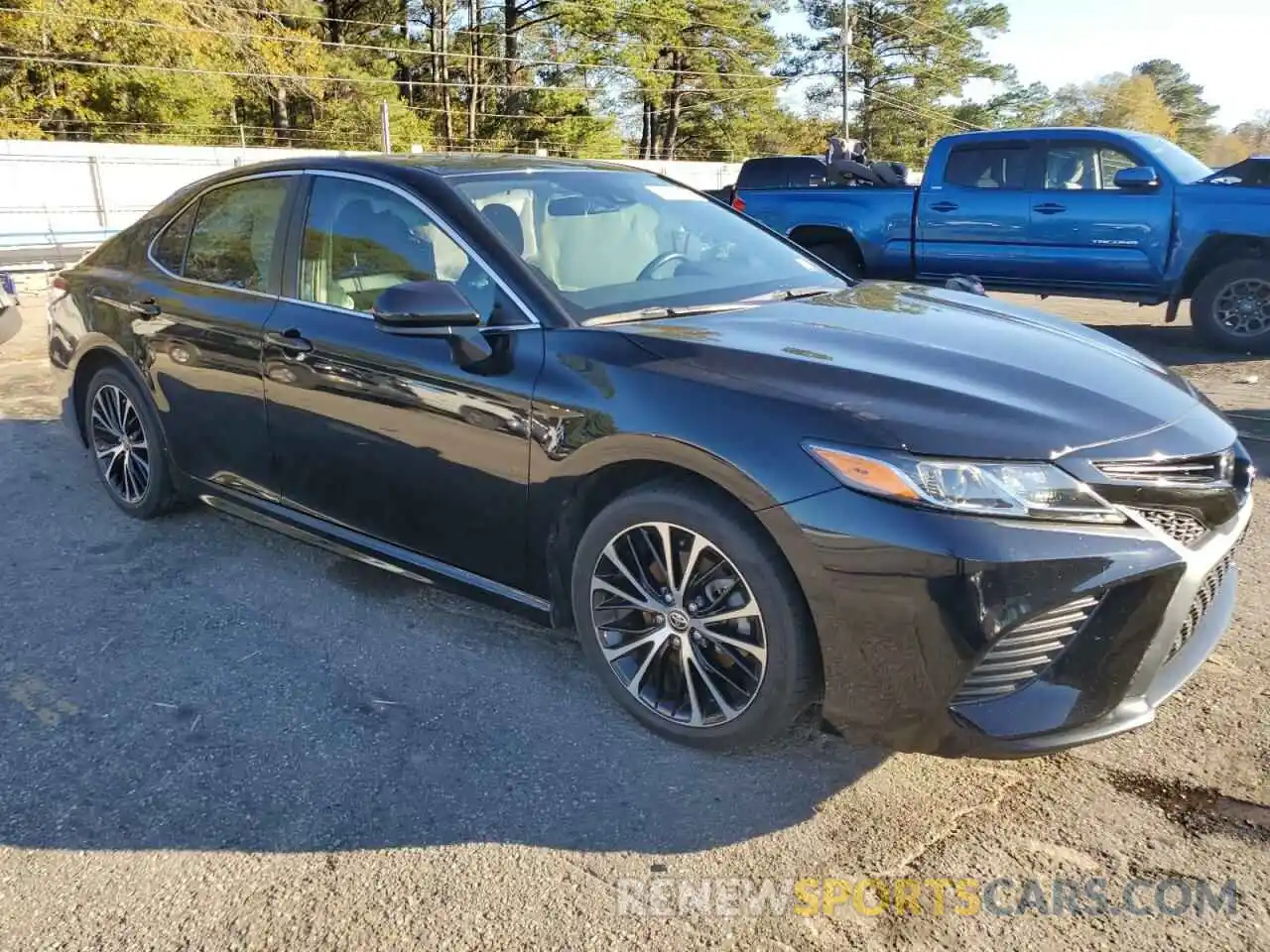 4 Photograph of a damaged car 4T1G11AKXLU961019 TOYOTA CAMRY 2020