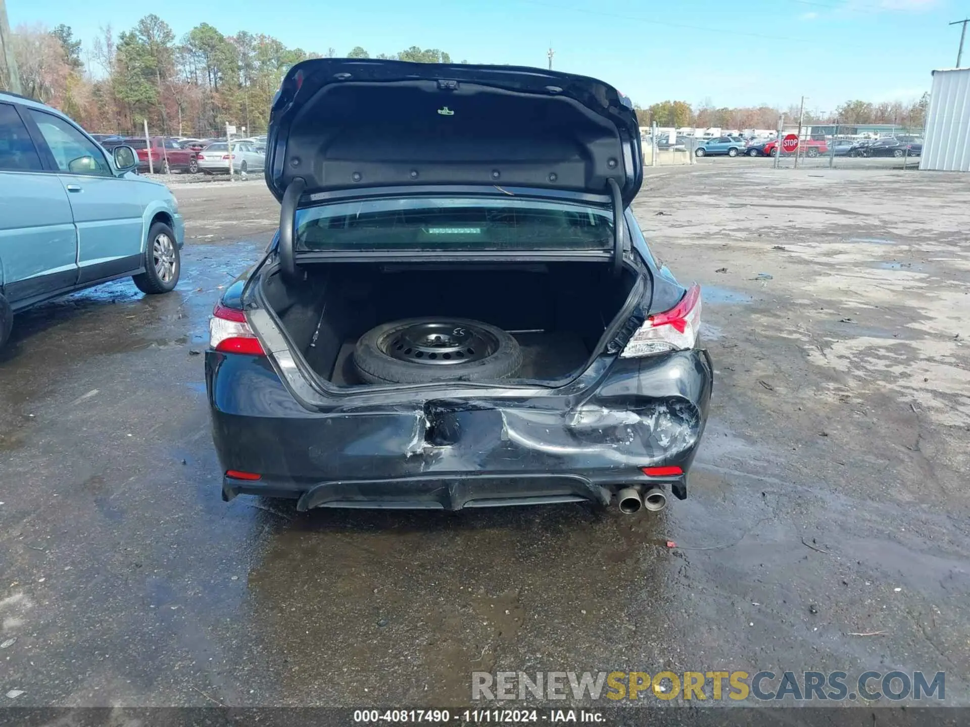 16 Photograph of a damaged car 4T1G11AKXLU963269 TOYOTA CAMRY 2020