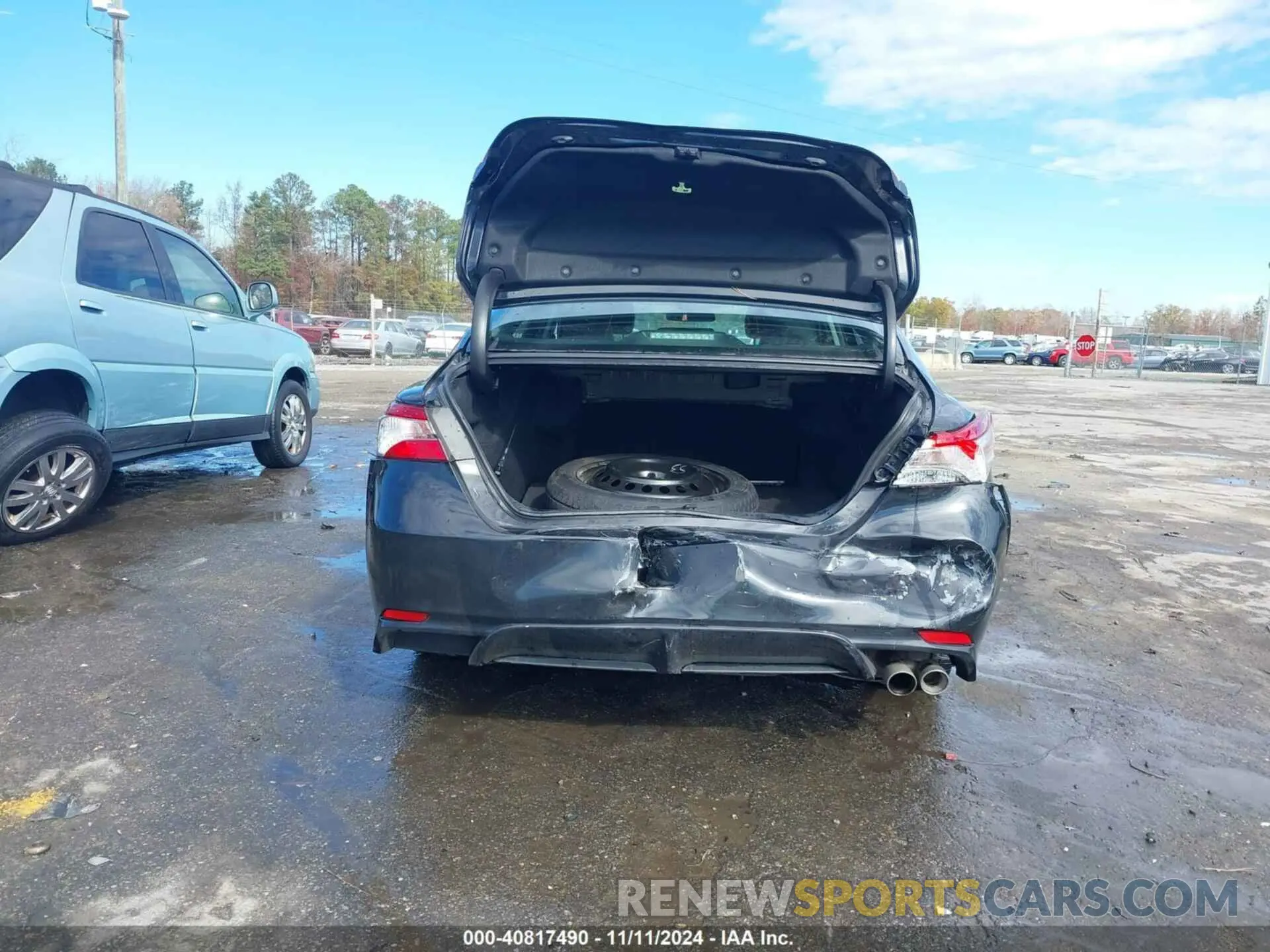 6 Photograph of a damaged car 4T1G11AKXLU963269 TOYOTA CAMRY 2020