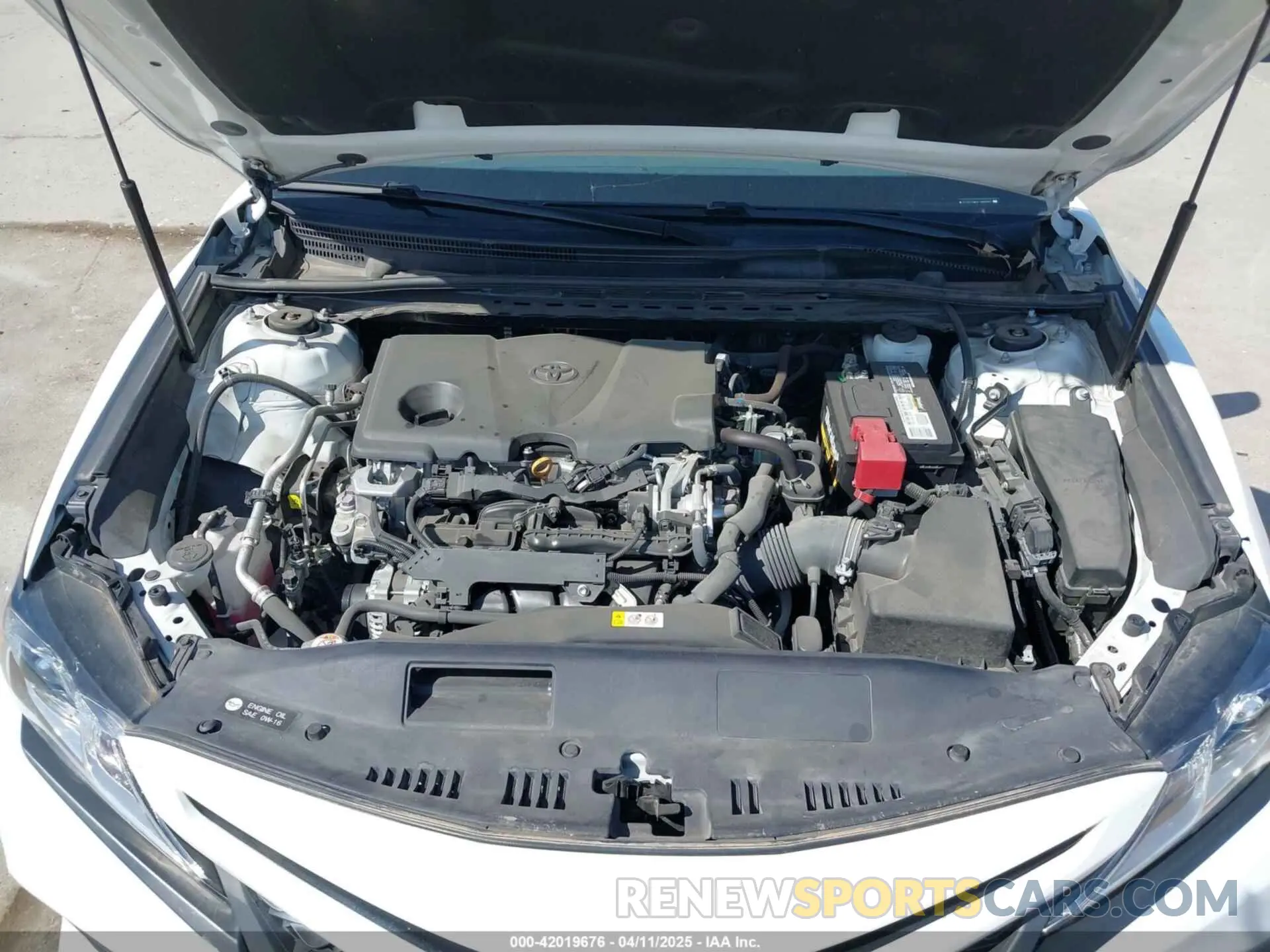 10 Photograph of a damaged car 4T1G11AKXLU965667 TOYOTA CAMRY 2020