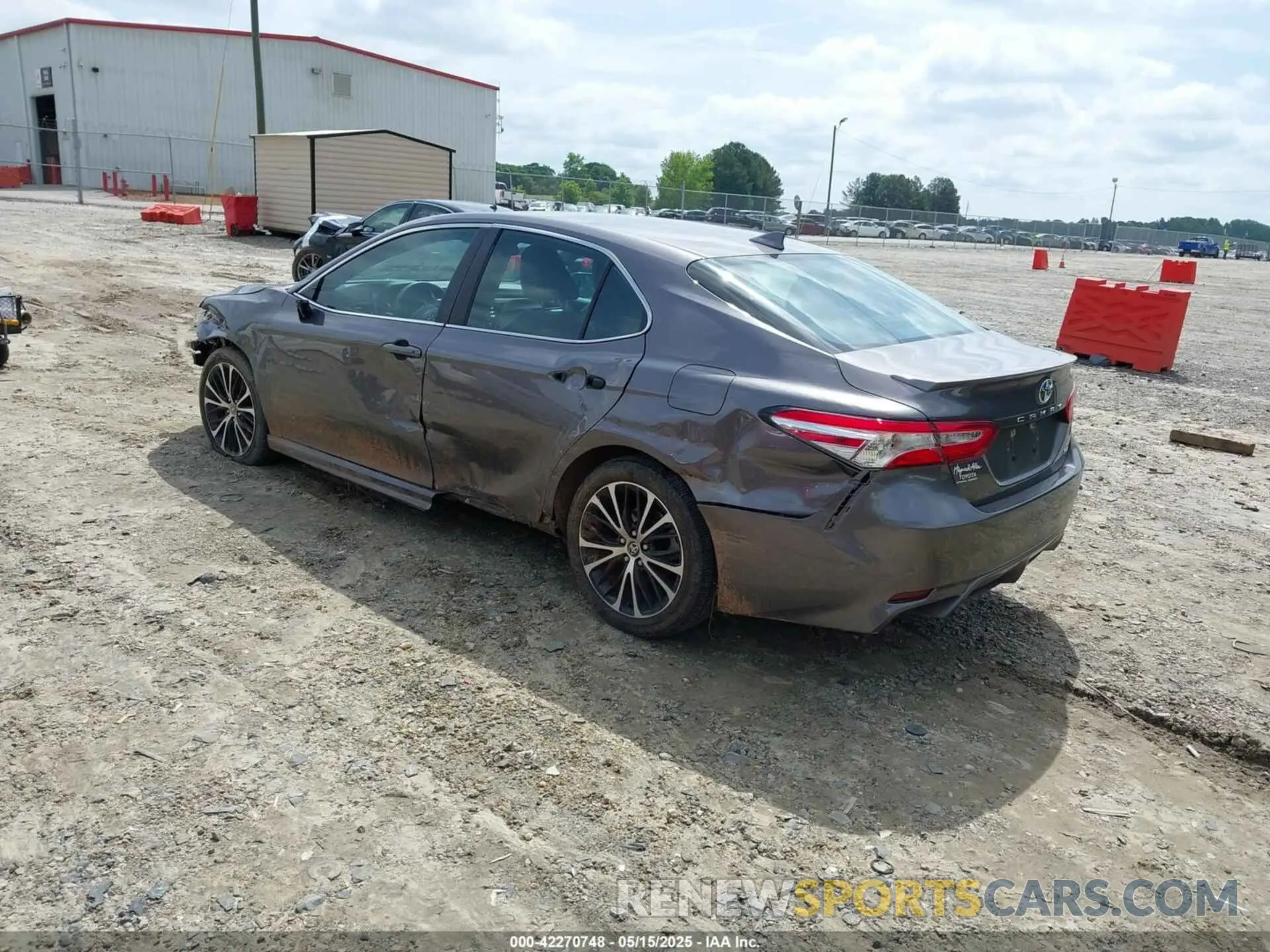 3 Photograph of a damaged car 4T1G11AKXLU976202 TOYOTA CAMRY 2020