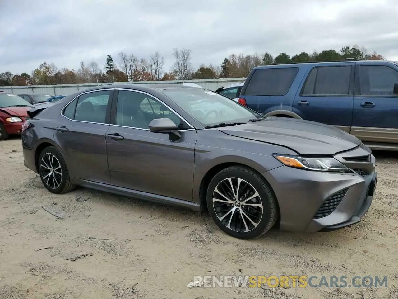 4 Photograph of a damaged car 4T1G11AKXLU983571 TOYOTA CAMRY 2020
