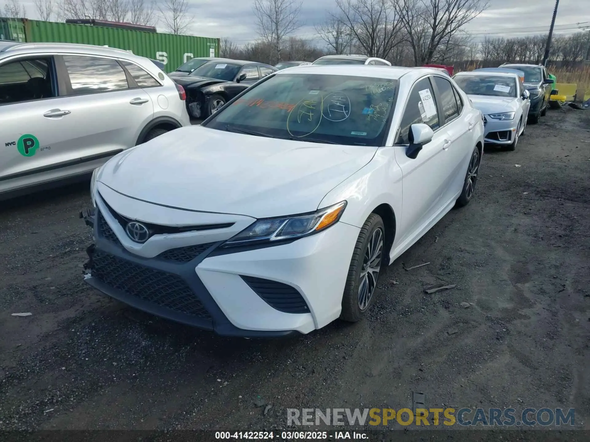 2 Photograph of a damaged car 4T1G11AKXLU983800 TOYOTA CAMRY 2020