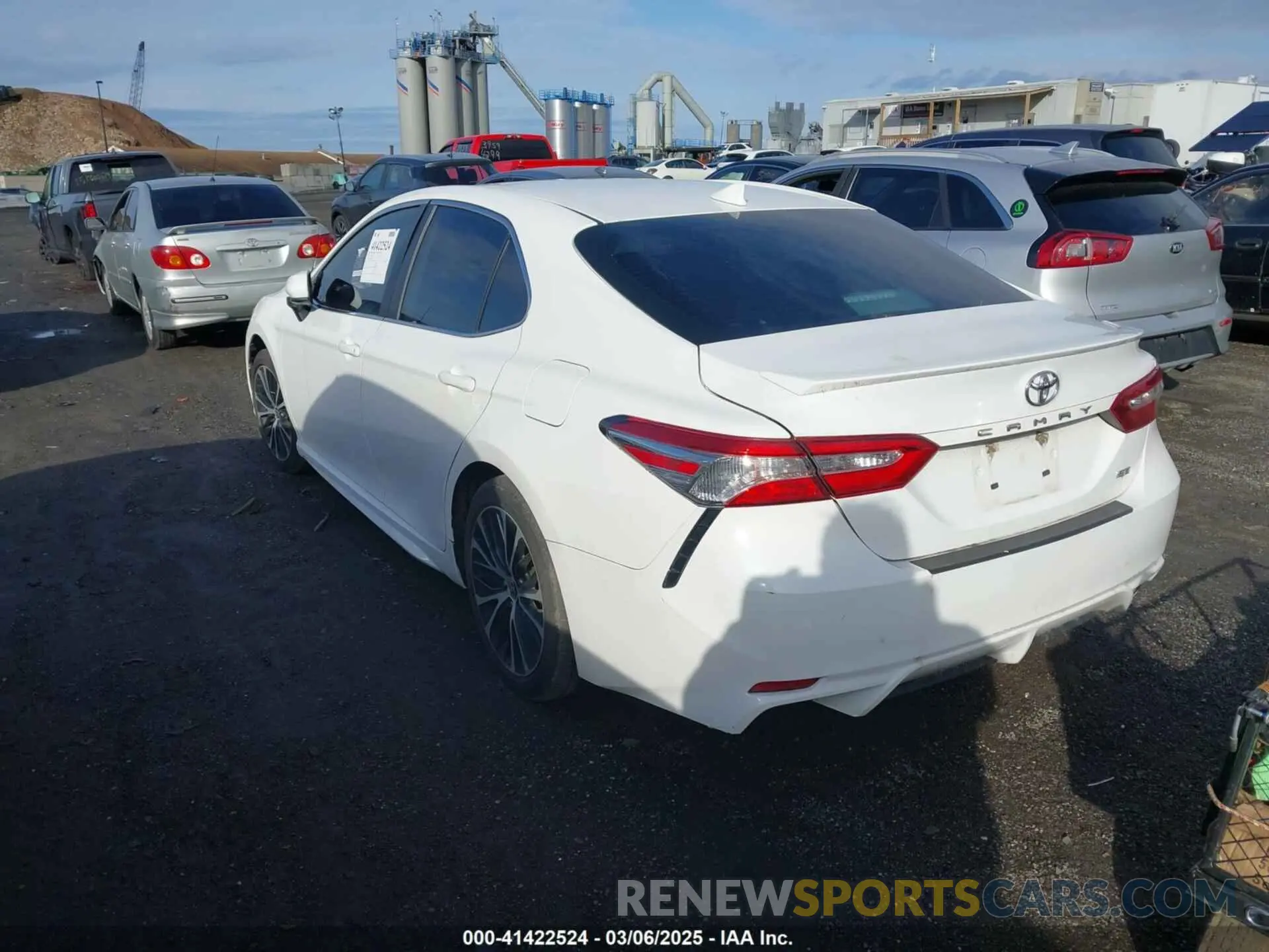 3 Photograph of a damaged car 4T1G11AKXLU983800 TOYOTA CAMRY 2020