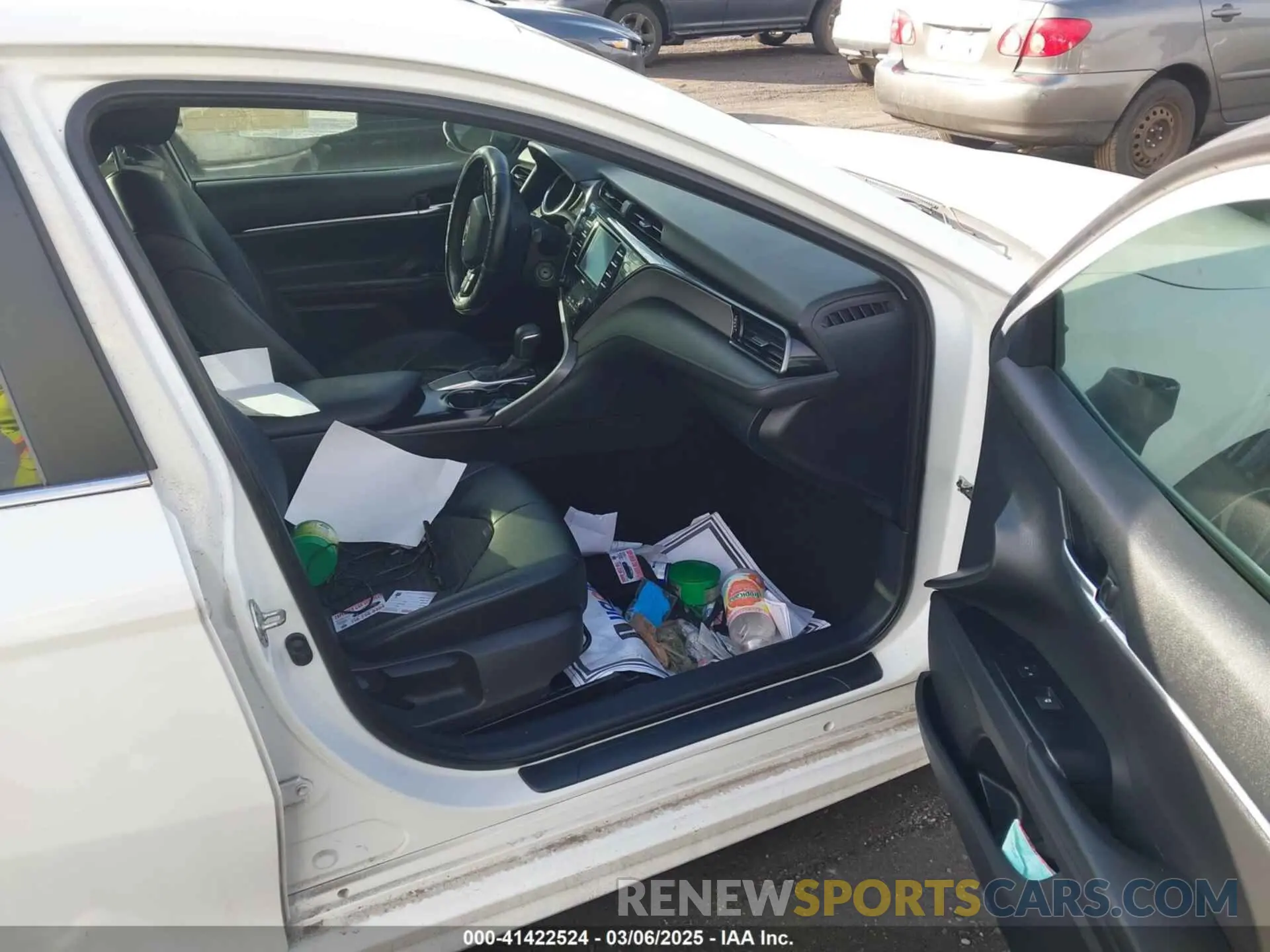 5 Photograph of a damaged car 4T1G11AKXLU983800 TOYOTA CAMRY 2020