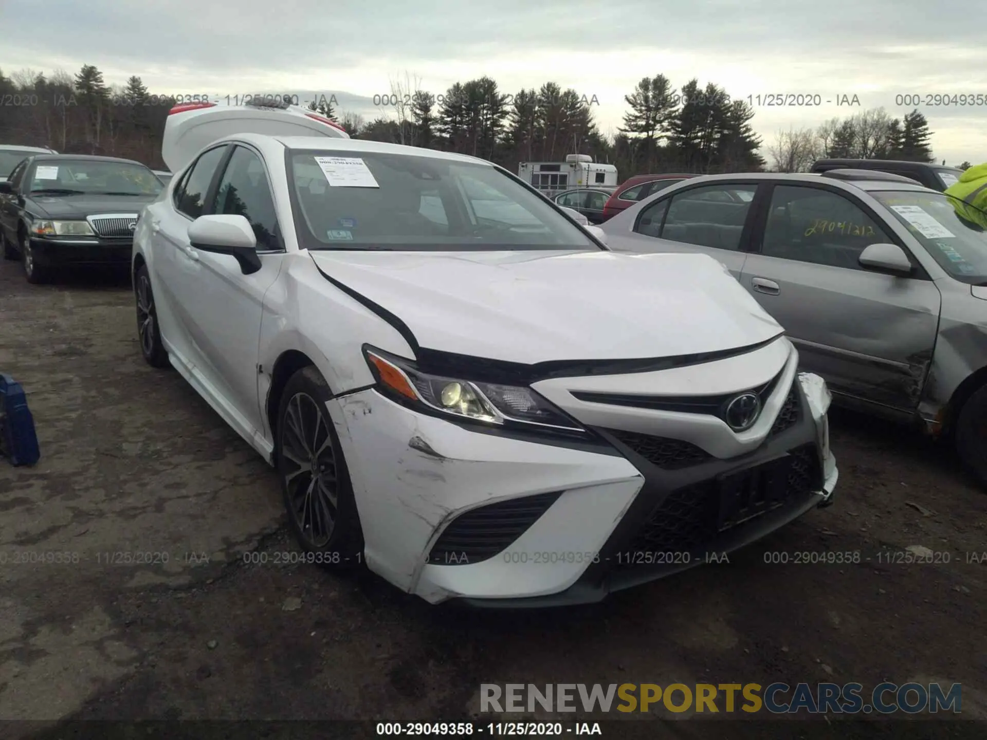 1 Photograph of a damaged car 4T1G11BK0LU011251 TOYOTA CAMRY 2020