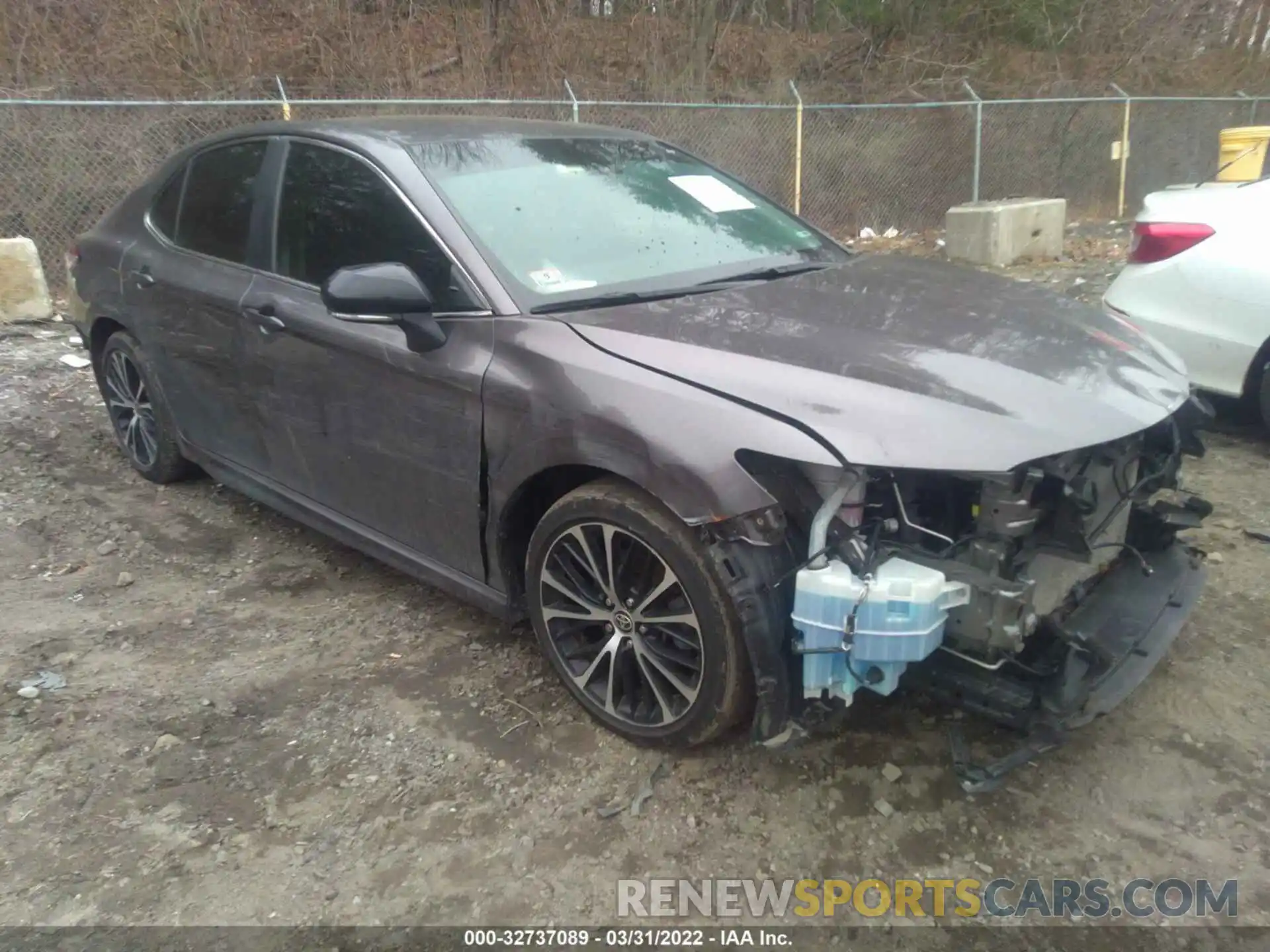 1 Photograph of a damaged car 4T1G11BK0LU011492 TOYOTA CAMRY 2020