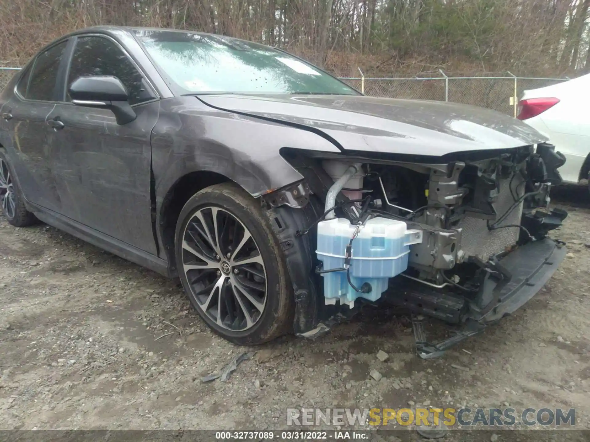 6 Photograph of a damaged car 4T1G11BK0LU011492 TOYOTA CAMRY 2020