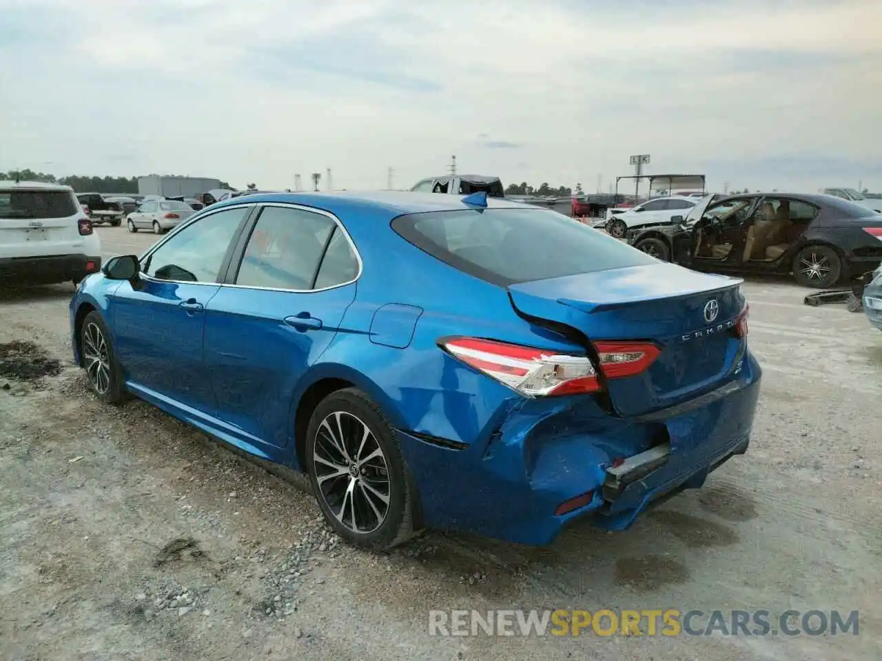 3 Photograph of a damaged car 4T1G11BK1LU010707 TOYOTA CAMRY 2020