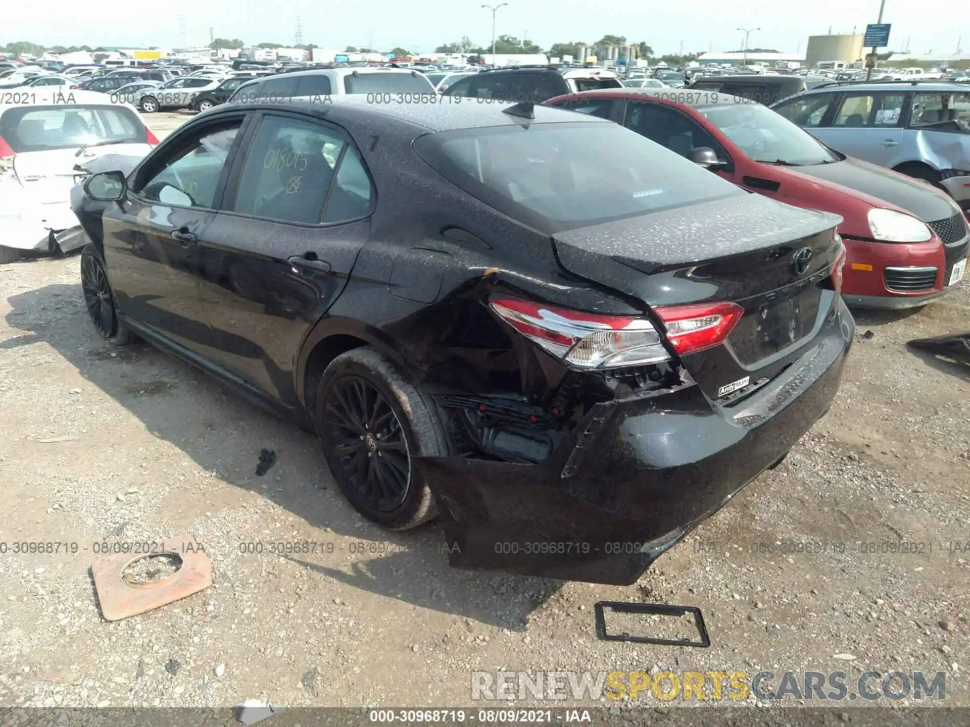 3 Photograph of a damaged car 4T1G11BK1LU018015 TOYOTA CAMRY 2020