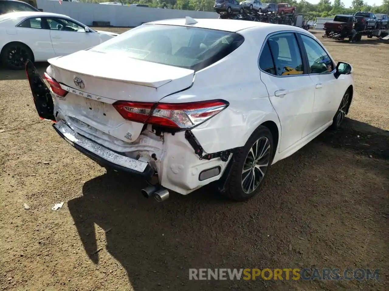 4 Photograph of a damaged car 4T1G11BK2LU008934 TOYOTA CAMRY 2020