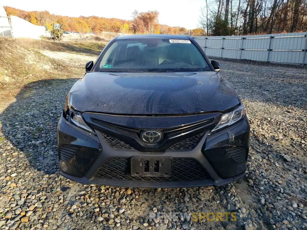 5 Photograph of a damaged car 4T1G11BK2LU013065 TOYOTA CAMRY 2020