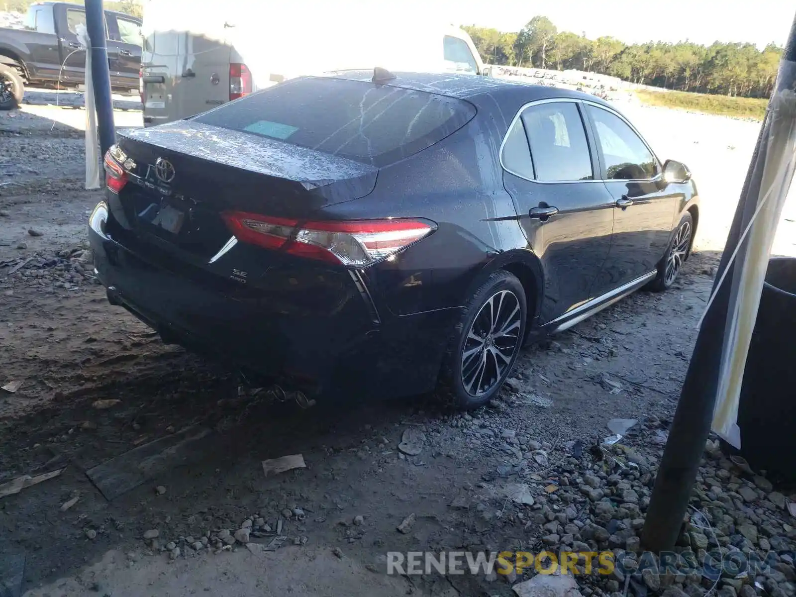 4 Photograph of a damaged car 4T1G11BK3LU005315 TOYOTA CAMRY 2020