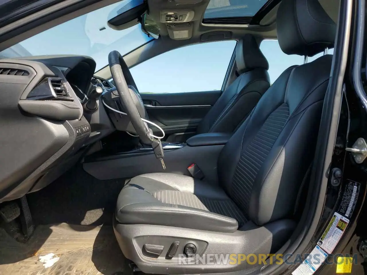 7 Photograph of a damaged car 4T1G11BK3LU017531 TOYOTA CAMRY 2020