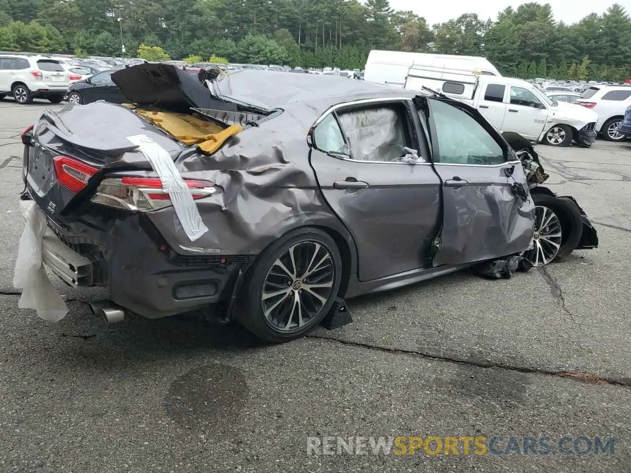 3 Photograph of a damaged car 4T1G11BK3LU019781 TOYOTA CAMRY 2020