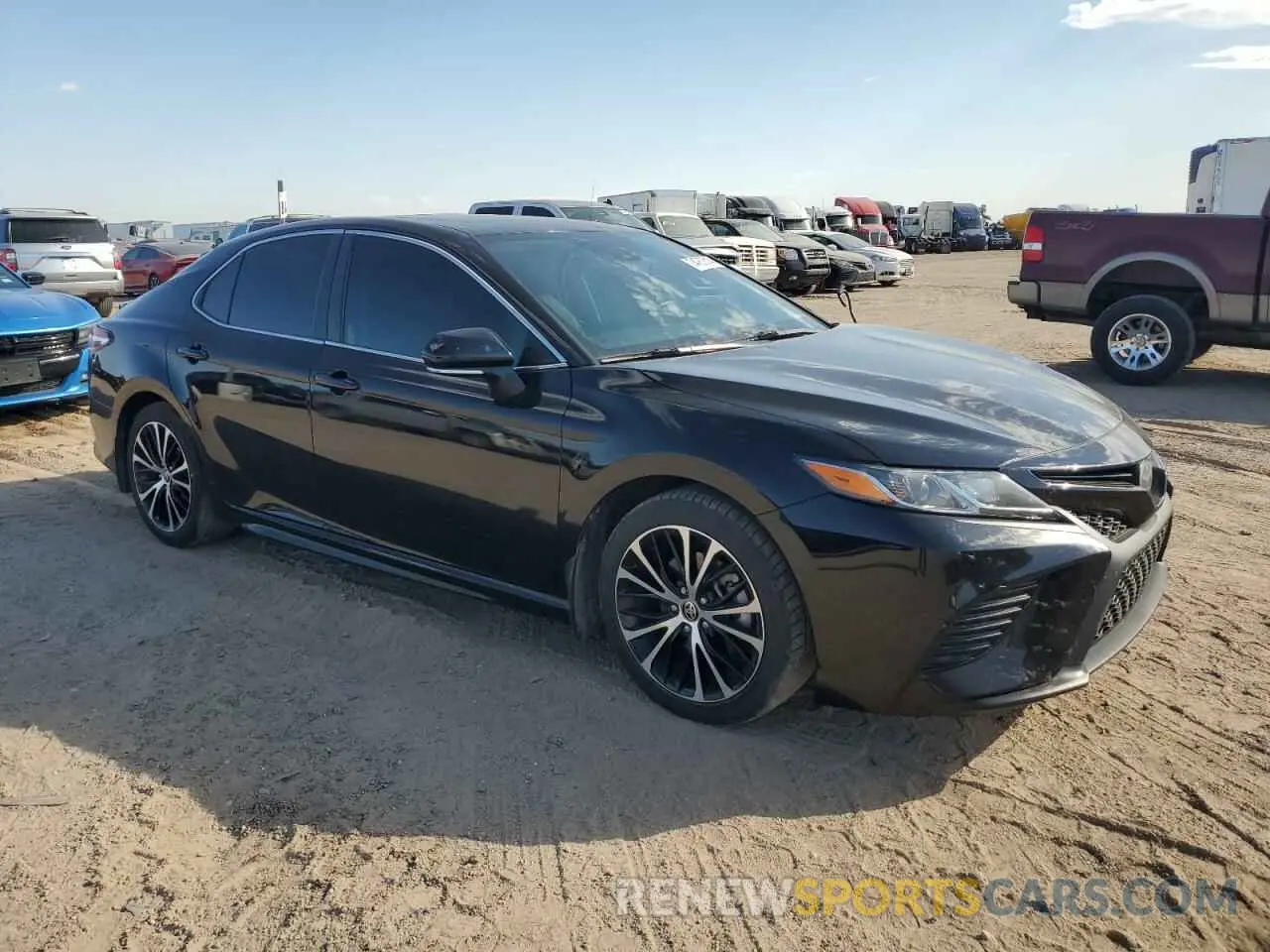 4 Photograph of a damaged car 4T1G11BK4LU009535 TOYOTA CAMRY 2020