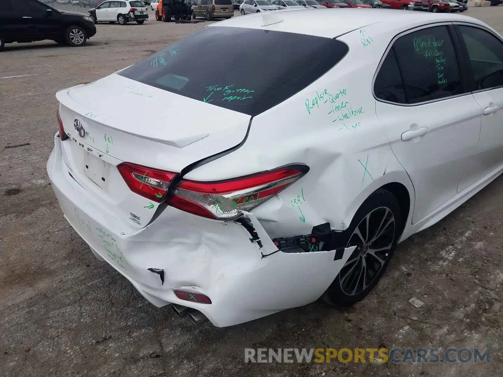 9 Photograph of a damaged car 4T1G11BK5LU003386 TOYOTA CAMRY 2020