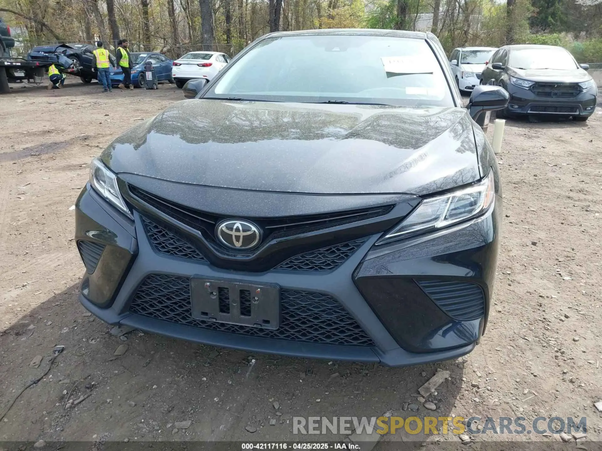 12 Photograph of a damaged car 4T1G11BK5LU007163 TOYOTA CAMRY 2020